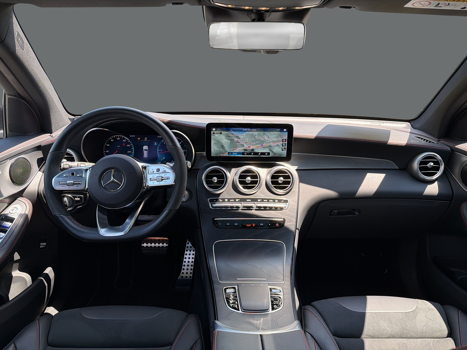 MERCEDES-BENZ GLC 220 d AMG Plus 4Matic-image-12