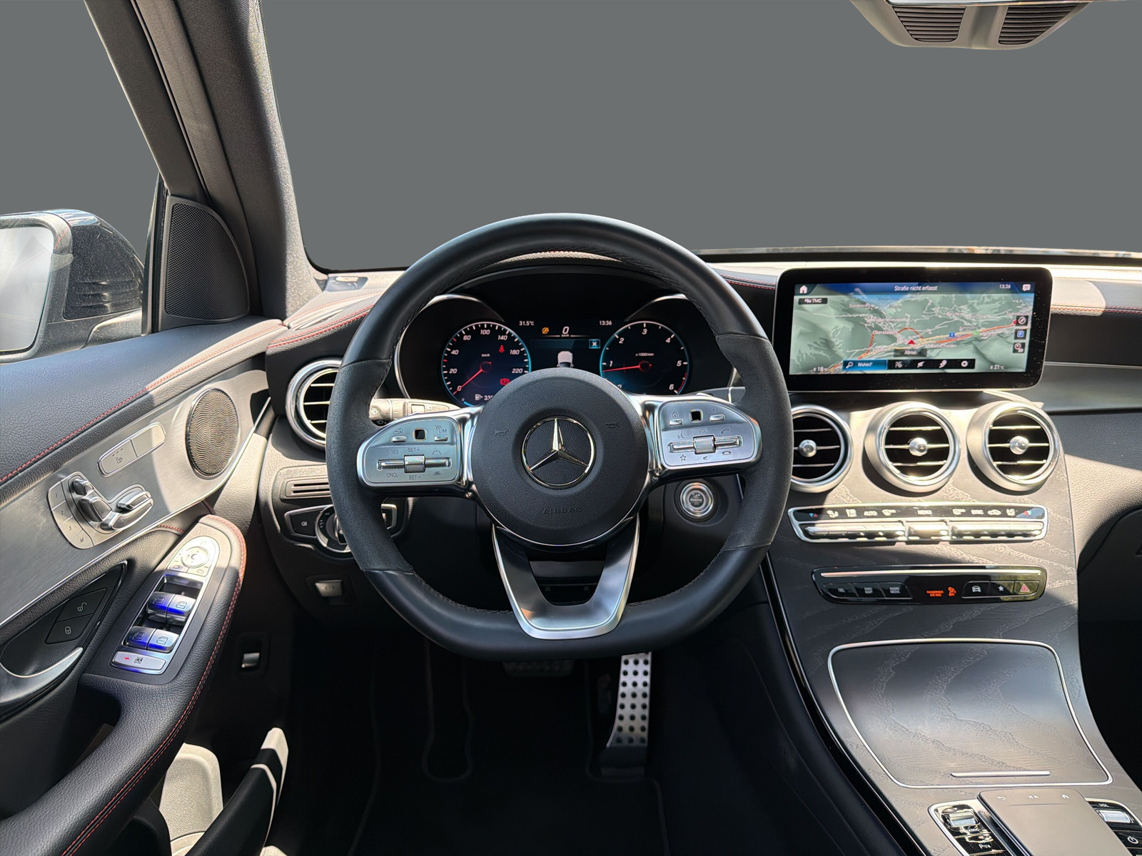 MERCEDES-BENZ GLC 220 d AMG Plus 4Matic-image-9
