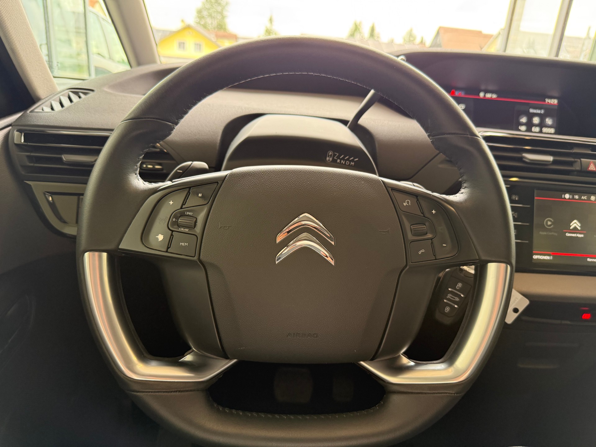 CITROEN C4 Spacetourer 1.2 Pure Tech Feel Edition EAT8-image-13