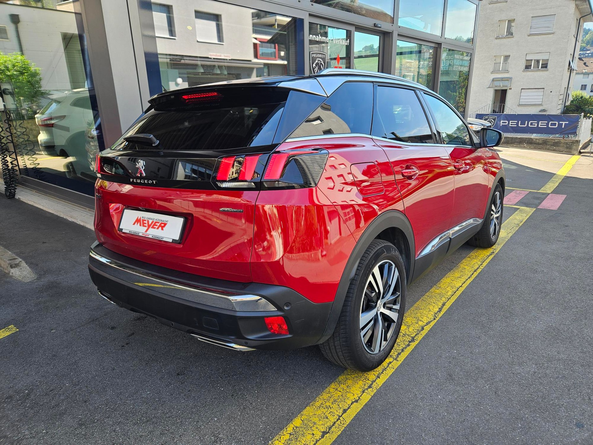 PEUGEOT 3008 1.6 THP GT Line-image-4