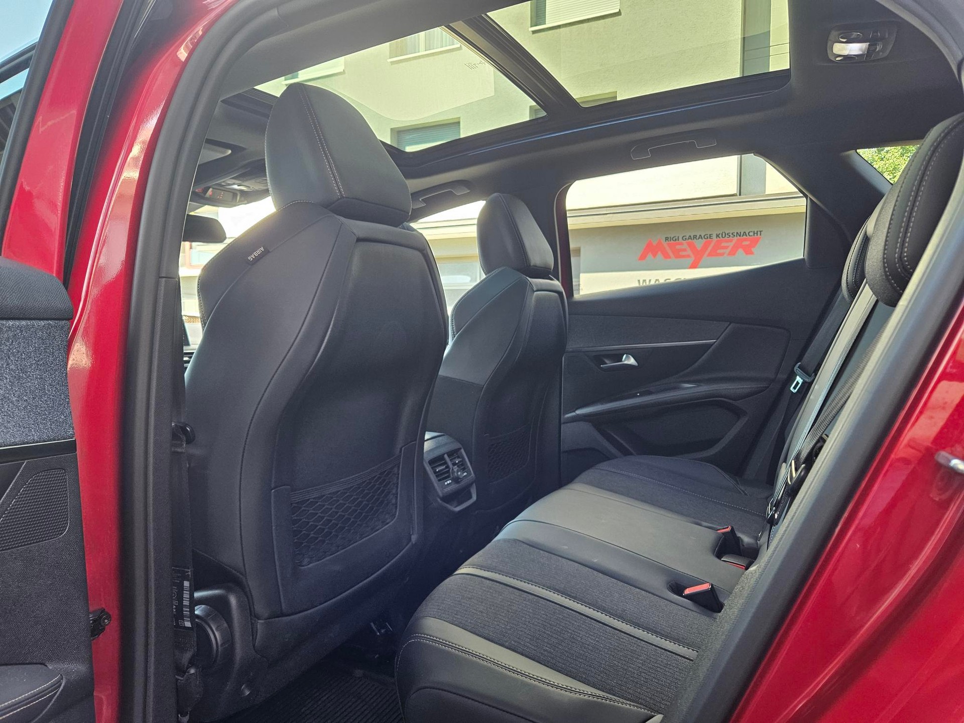 PEUGEOT 3008 1.6 THP GT Line-image-7