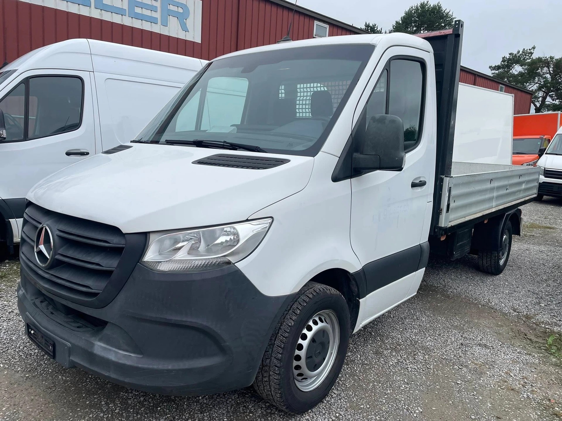 MERCEDES-BENZ Sprinter 314 CDI Standard FWD-image-14