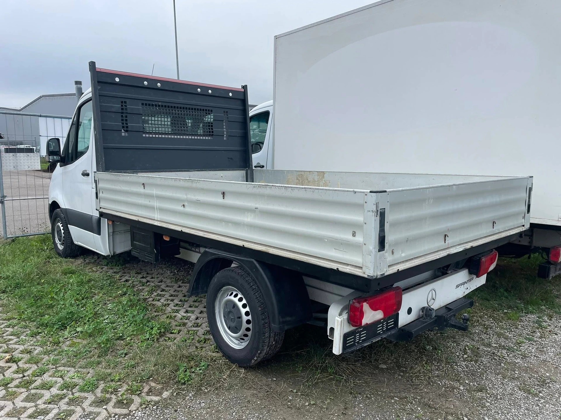 MERCEDES-BENZ Sprinter 314 CDI Standard FWD-image-13