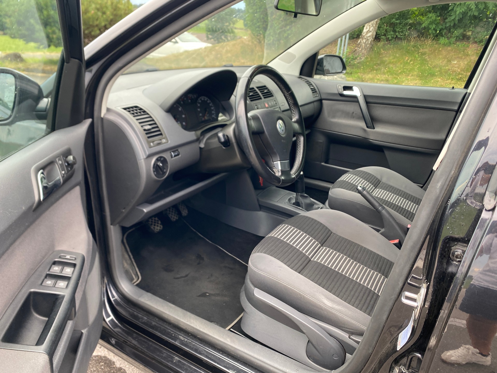 VW POLO-image-10