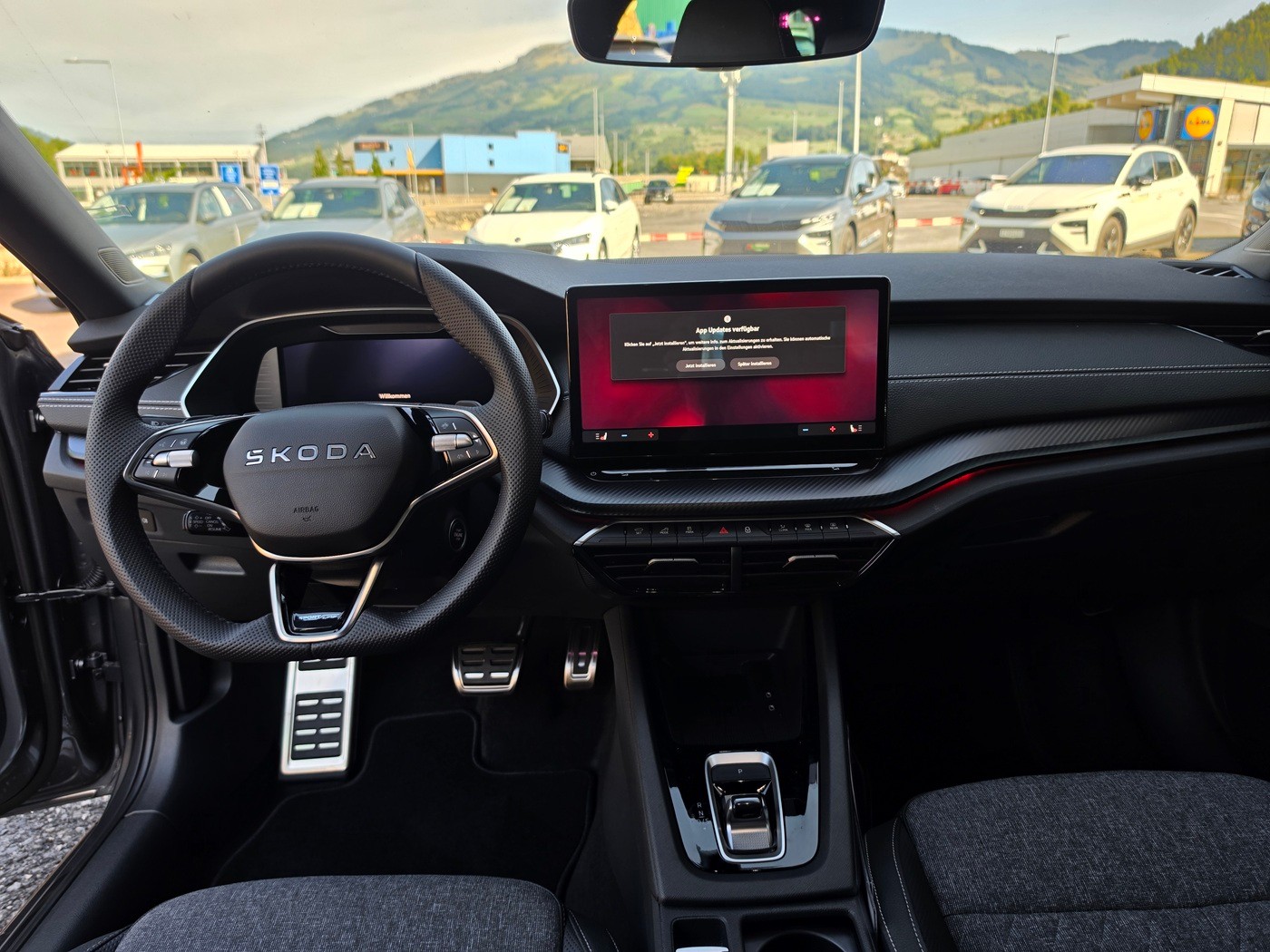 SKODA Octavia Combi 2.0 TSI DSG Dynamic 4x4-image-10