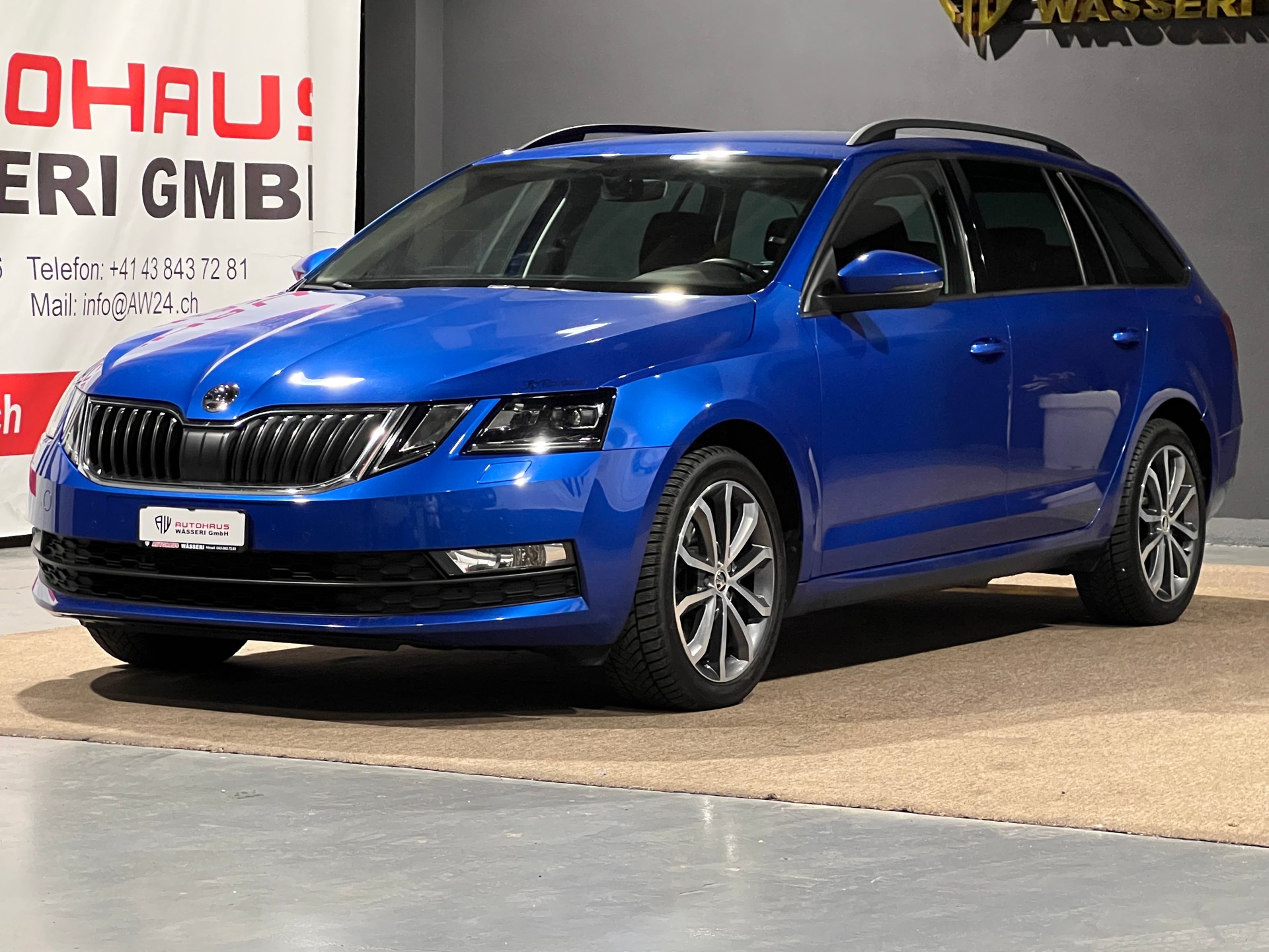 SKODA Octavia Combi 1.8 TSI Swiss Line 25 4x4 DSG-image-7
