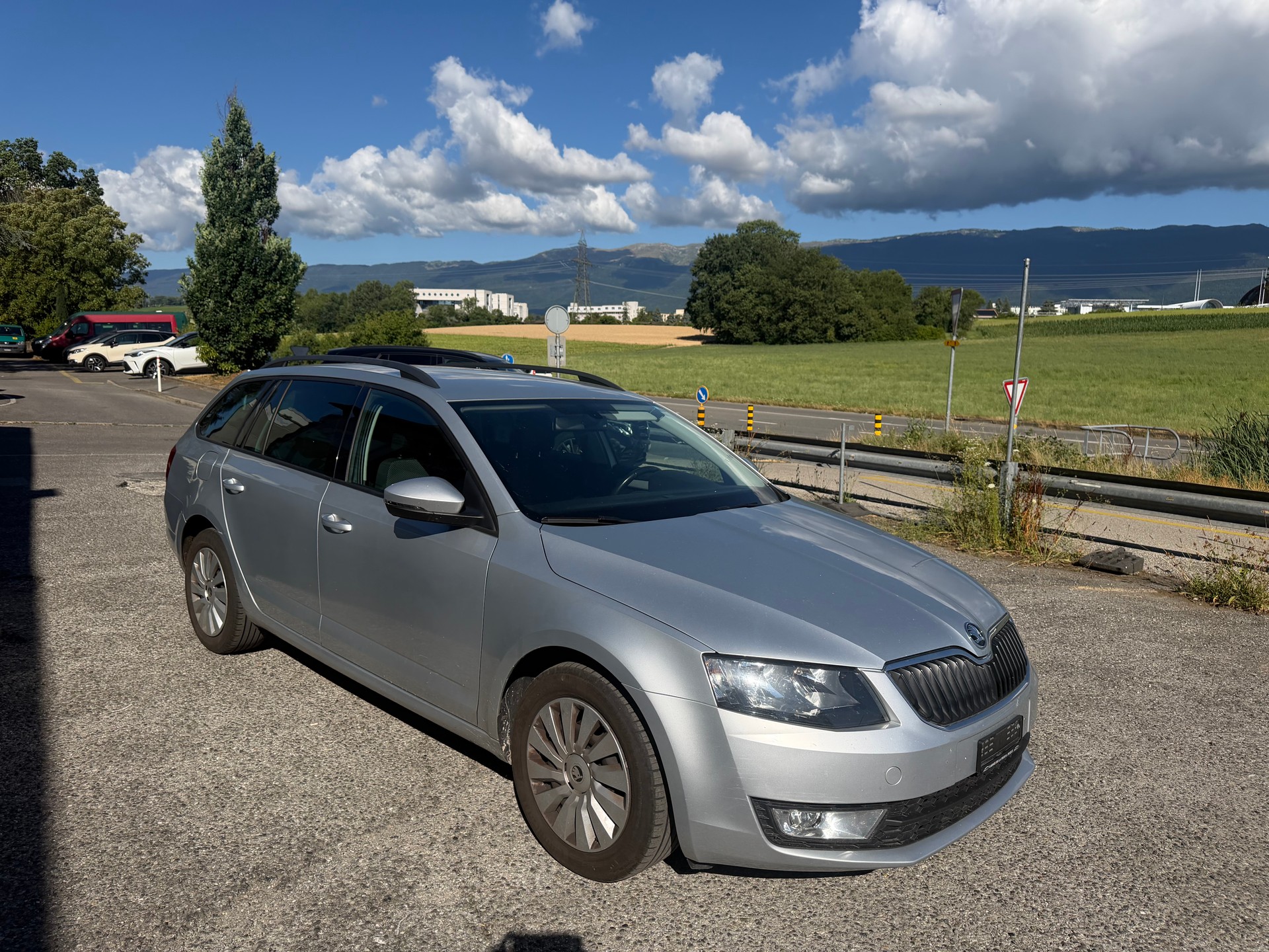 SKODA Octavia Combi 1.6 TDI Style DSG-image-4