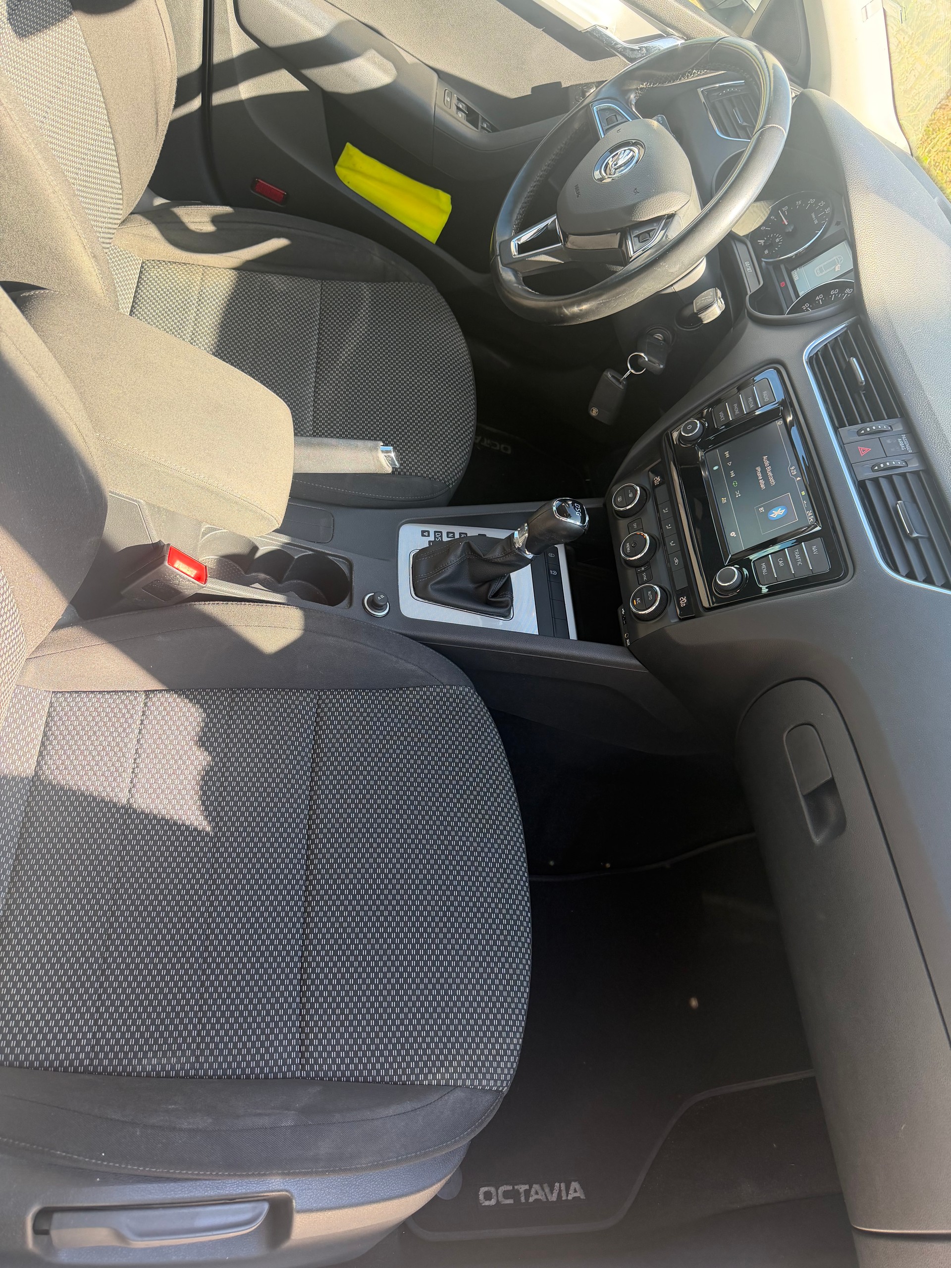SKODA Octavia Combi 1.6 TDI Style DSG-image-5