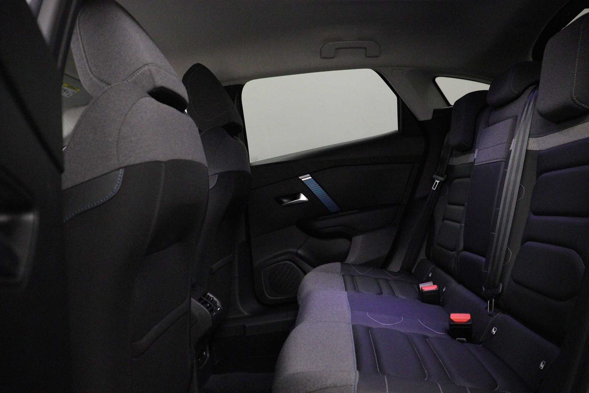 CITROEN e-C4 Shine-image-5