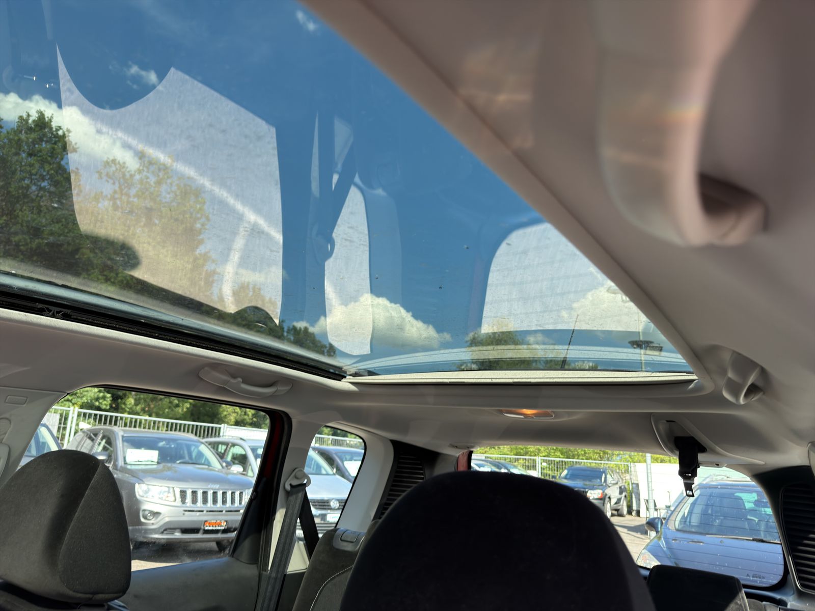 CITROEN C3 Picasso 1.6i 16V Exclusive-image-9