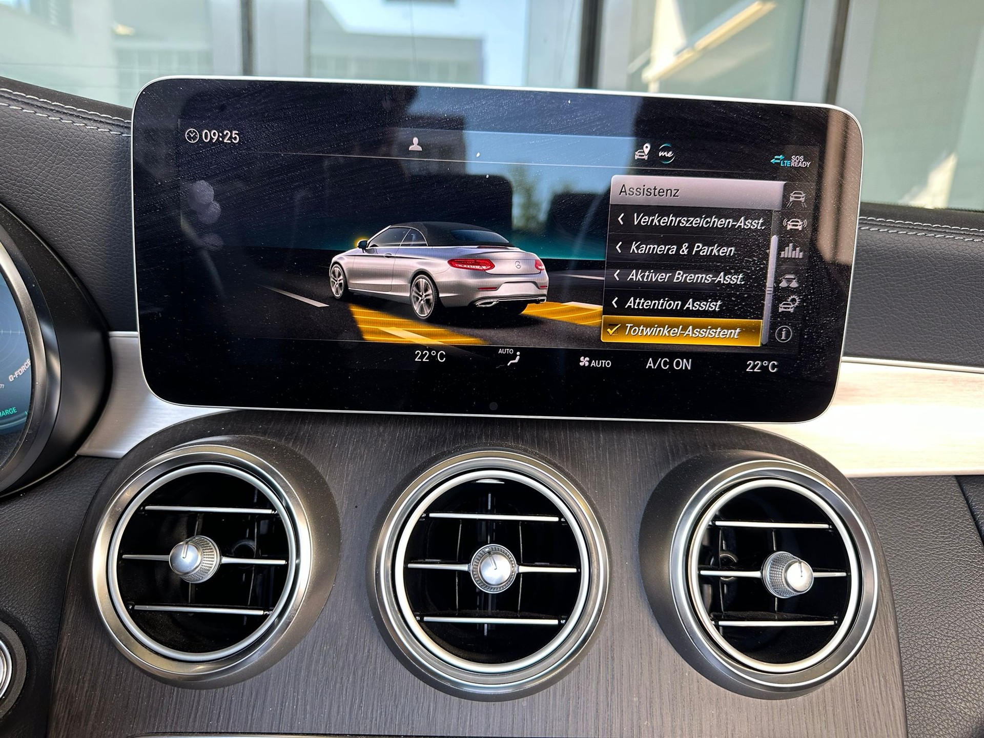 MERCEDES-BENZ C 200 Cabriolet 4Matic 9G-Tronic-image-20
