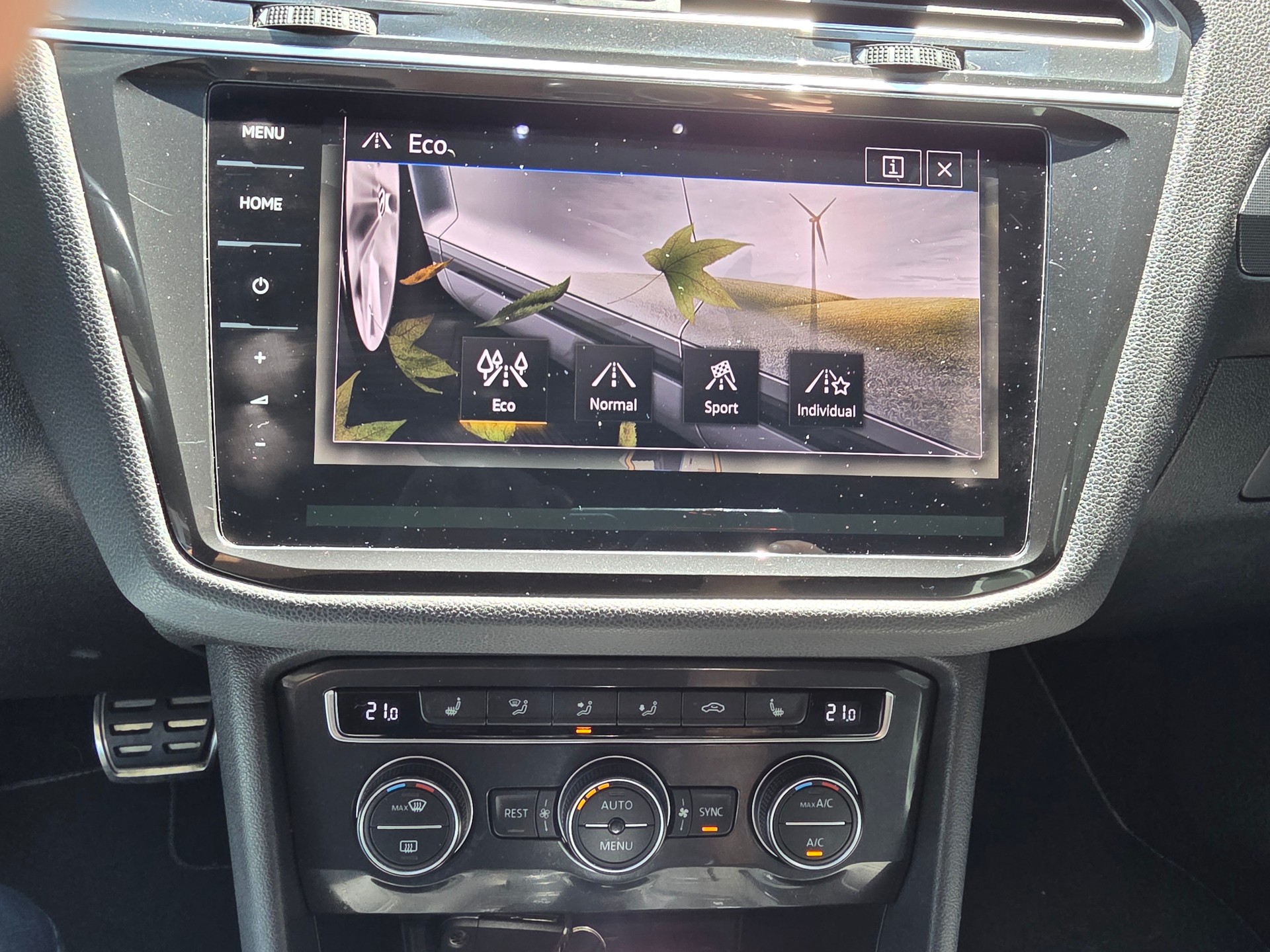 VW Tiguan 2.0TSI Highline 4Motion DSG-image-13
