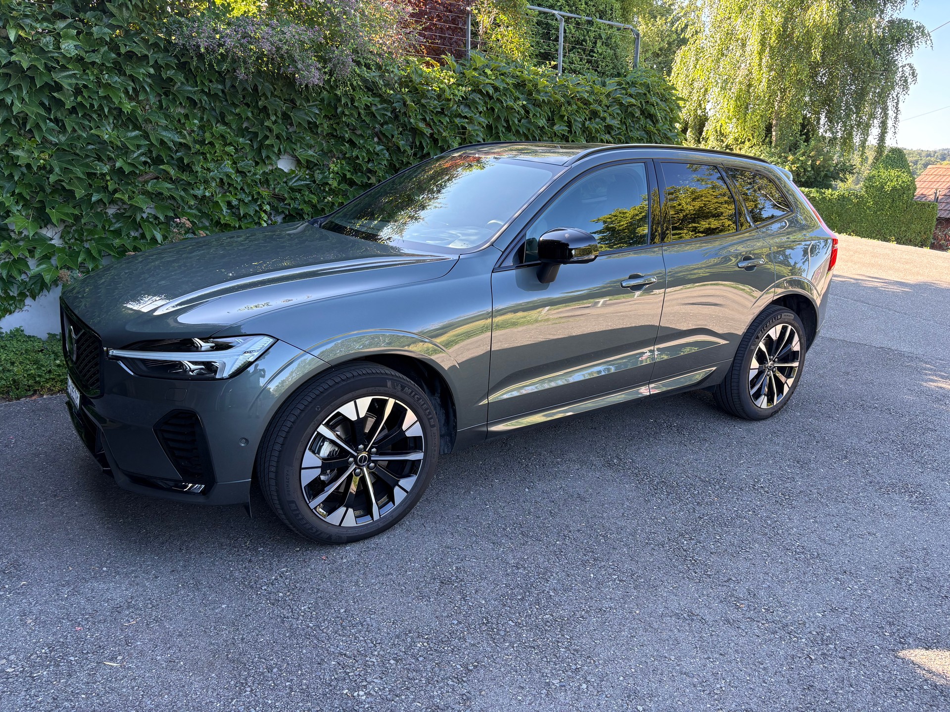 VOLVO 2.0 B5 MH Ultra Dark AWD Model 2026 und AHK-image-6