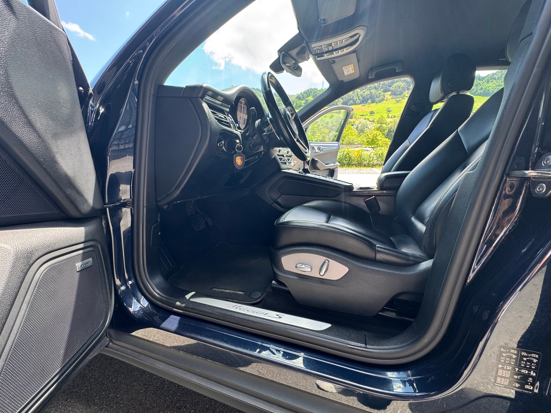 PORSCHE 3.0 V6 S PORSCHE Macan S PDK ** 354 PS ** Voll-Leder ** Gr-Navi ** RF-Kamera ** Sitzheizung ** 21 Zoll Felgen ** 30.09.2020-image-4