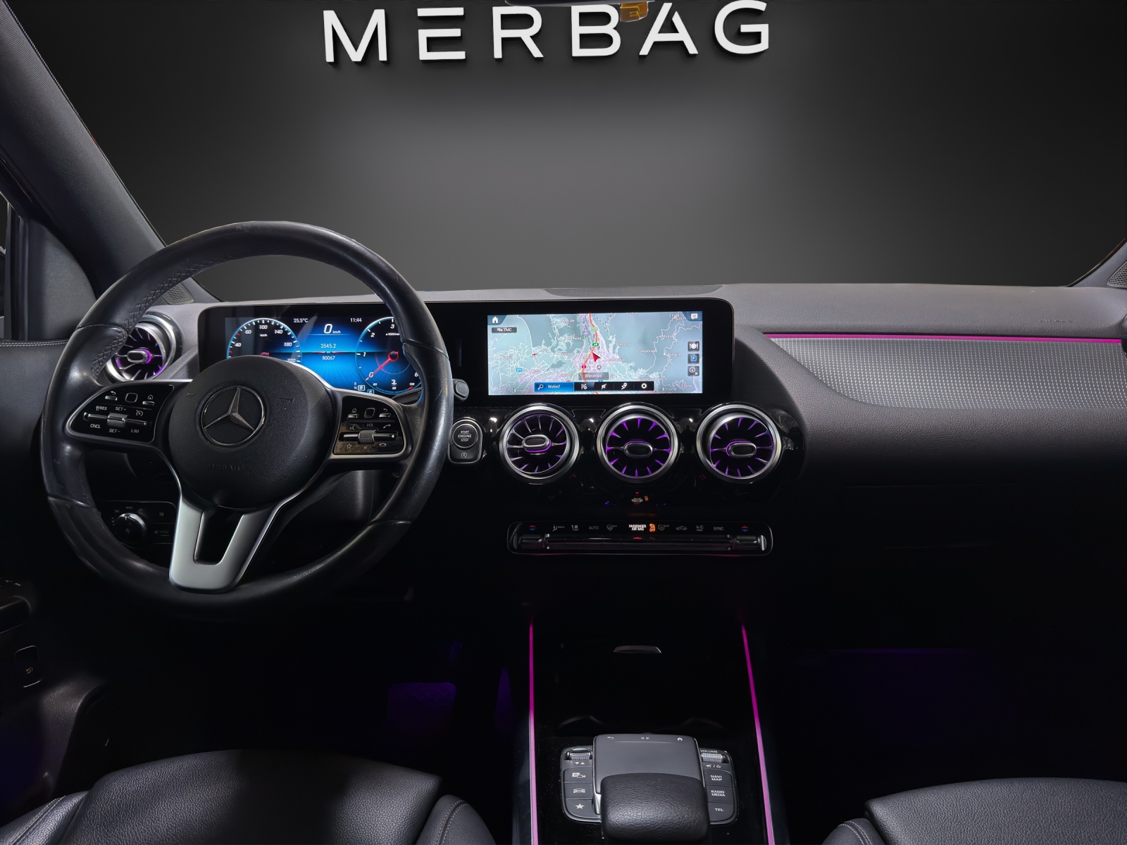 MERCEDES-BENZ GLA 200d Progress. 4Matic-image-6