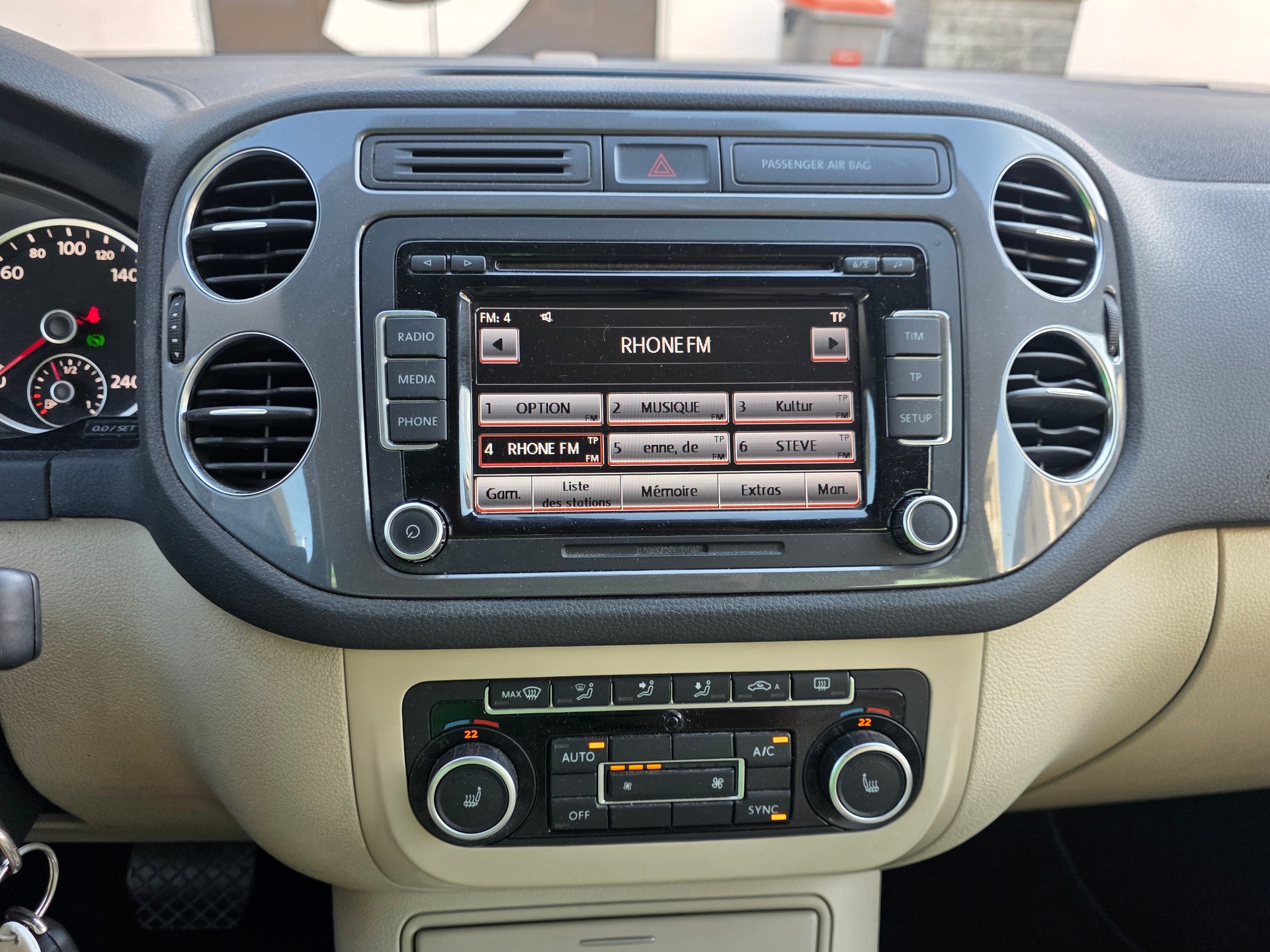 VW Tiguan 2.0 TSI Sport&Style 4Motion DSG-image-13