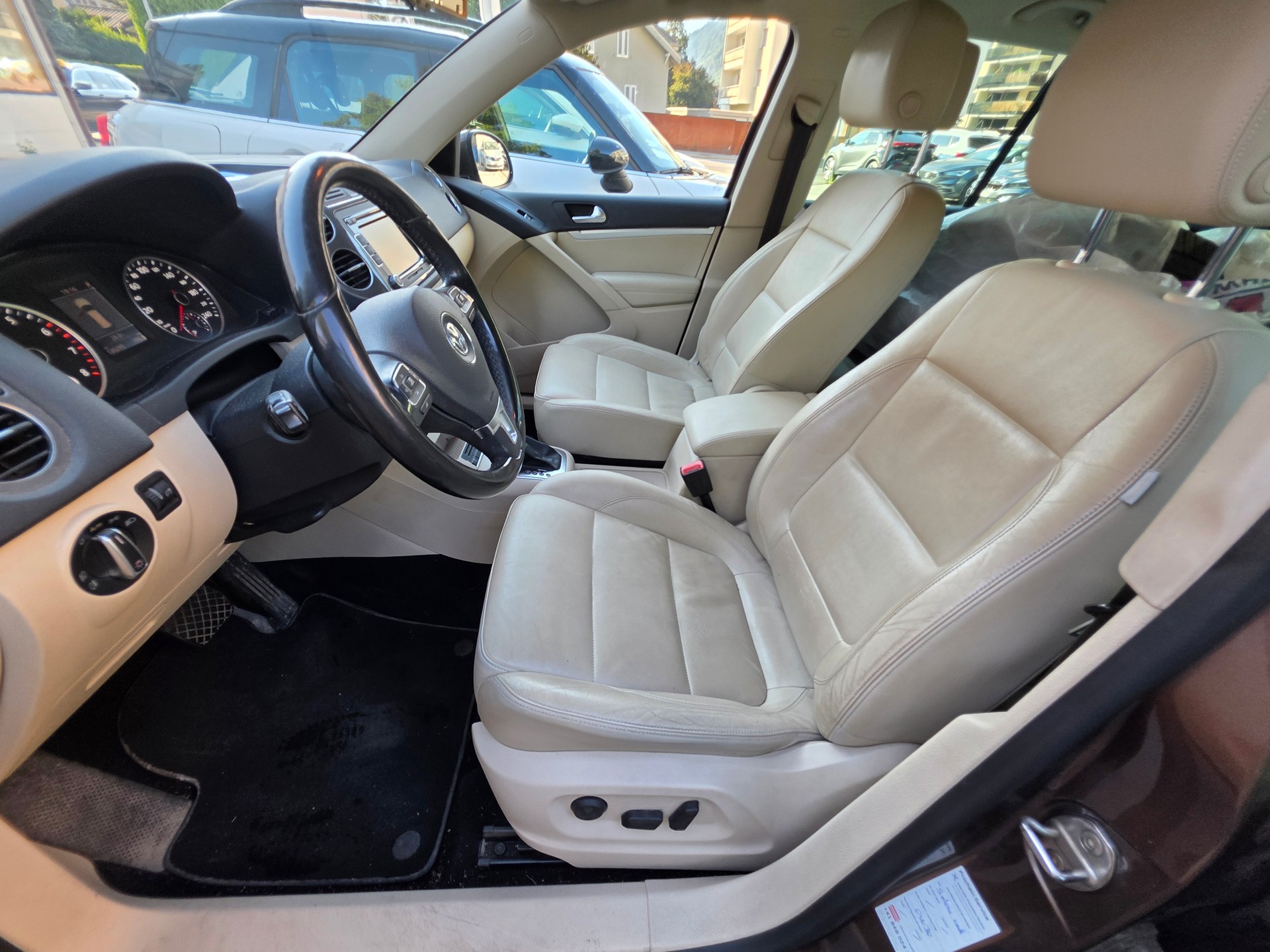 VW Tiguan 2.0 TSI Sport&Style 4Motion DSG-image-12
