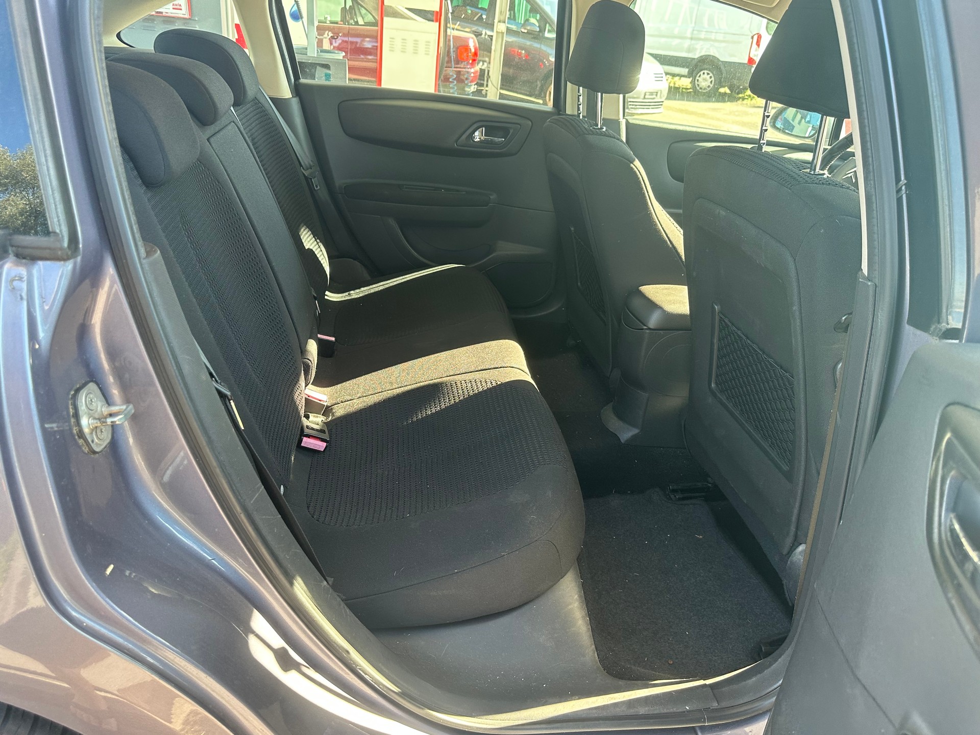 CITROEN C4 Berline 1.6i 16V SX-image-13