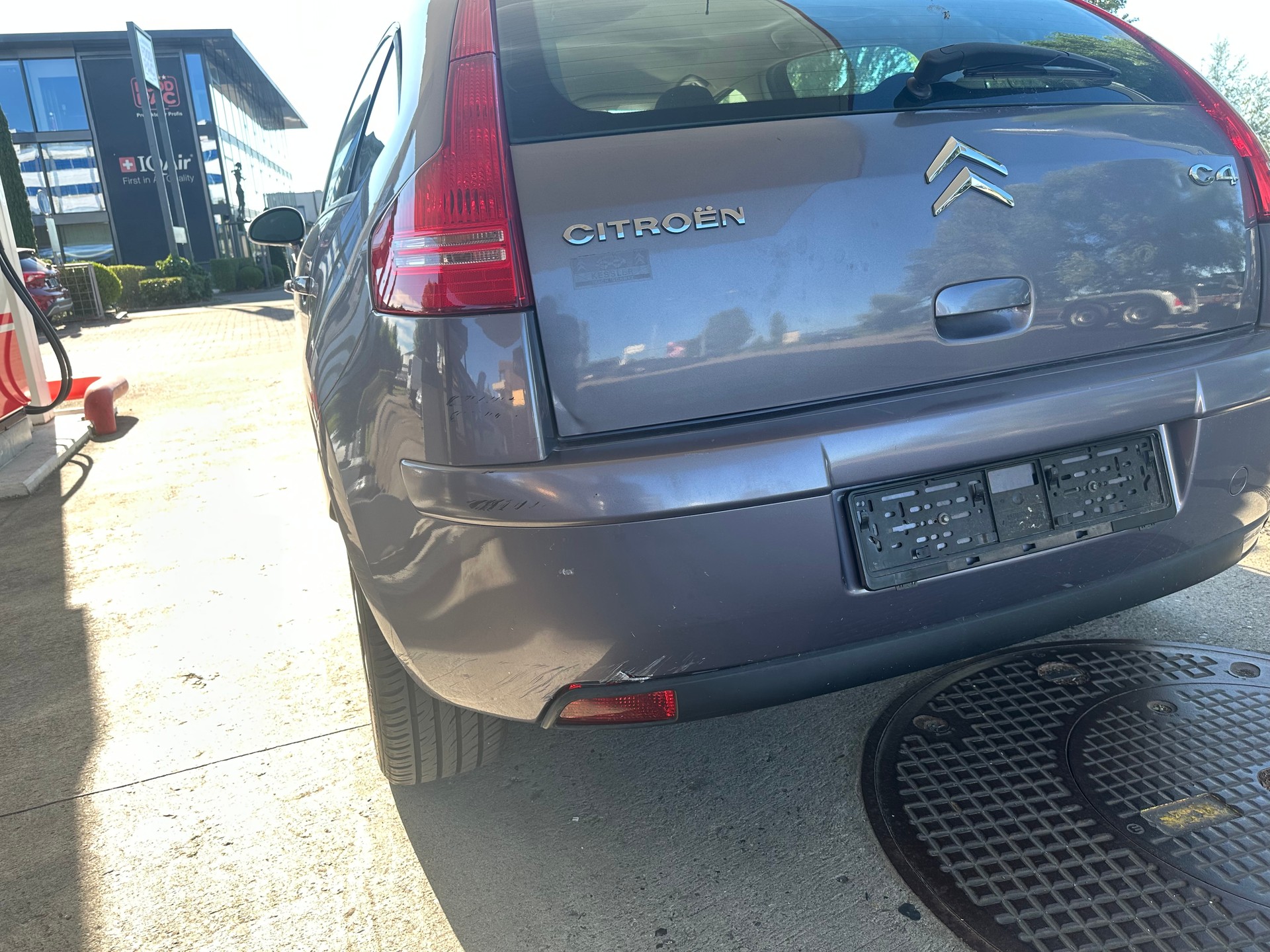 CITROEN C4 Berline 1.6i 16V SX-image-11