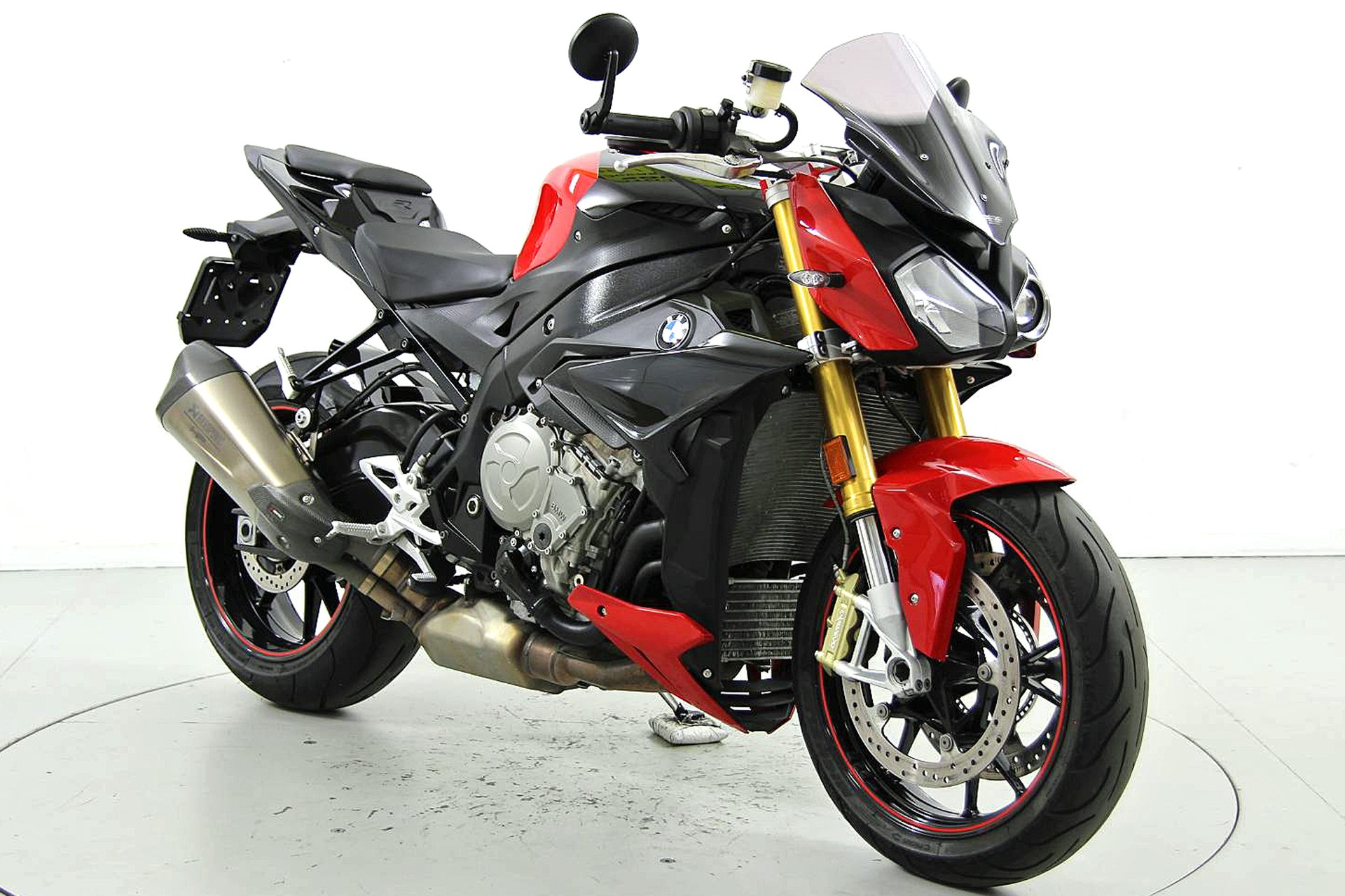 BMW S 1000 R ABS-showroom-element-1