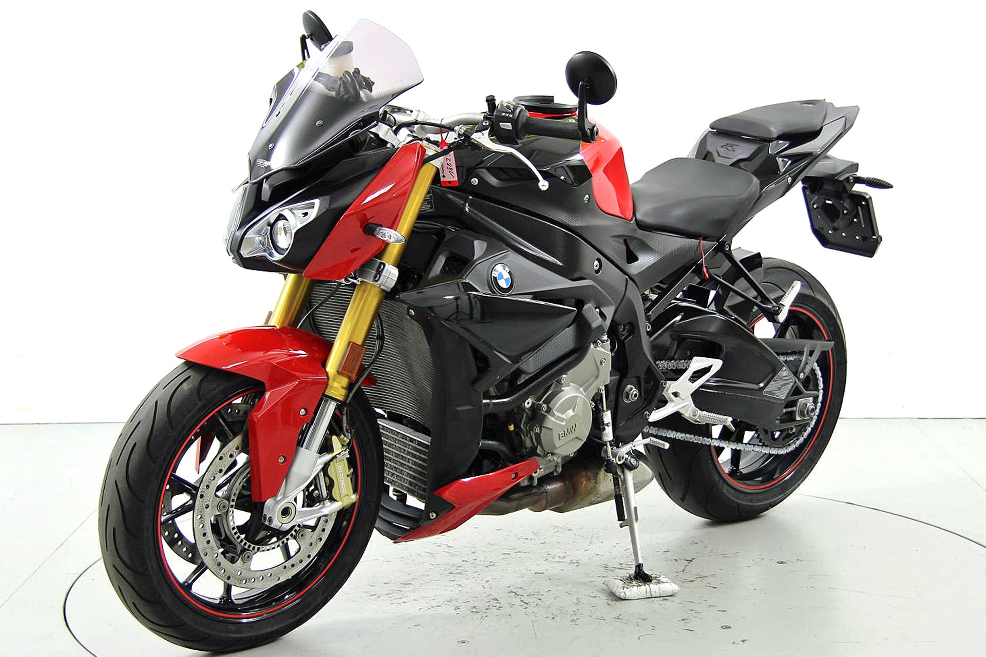 BMW S 1000 R ABS-showroom-element-2