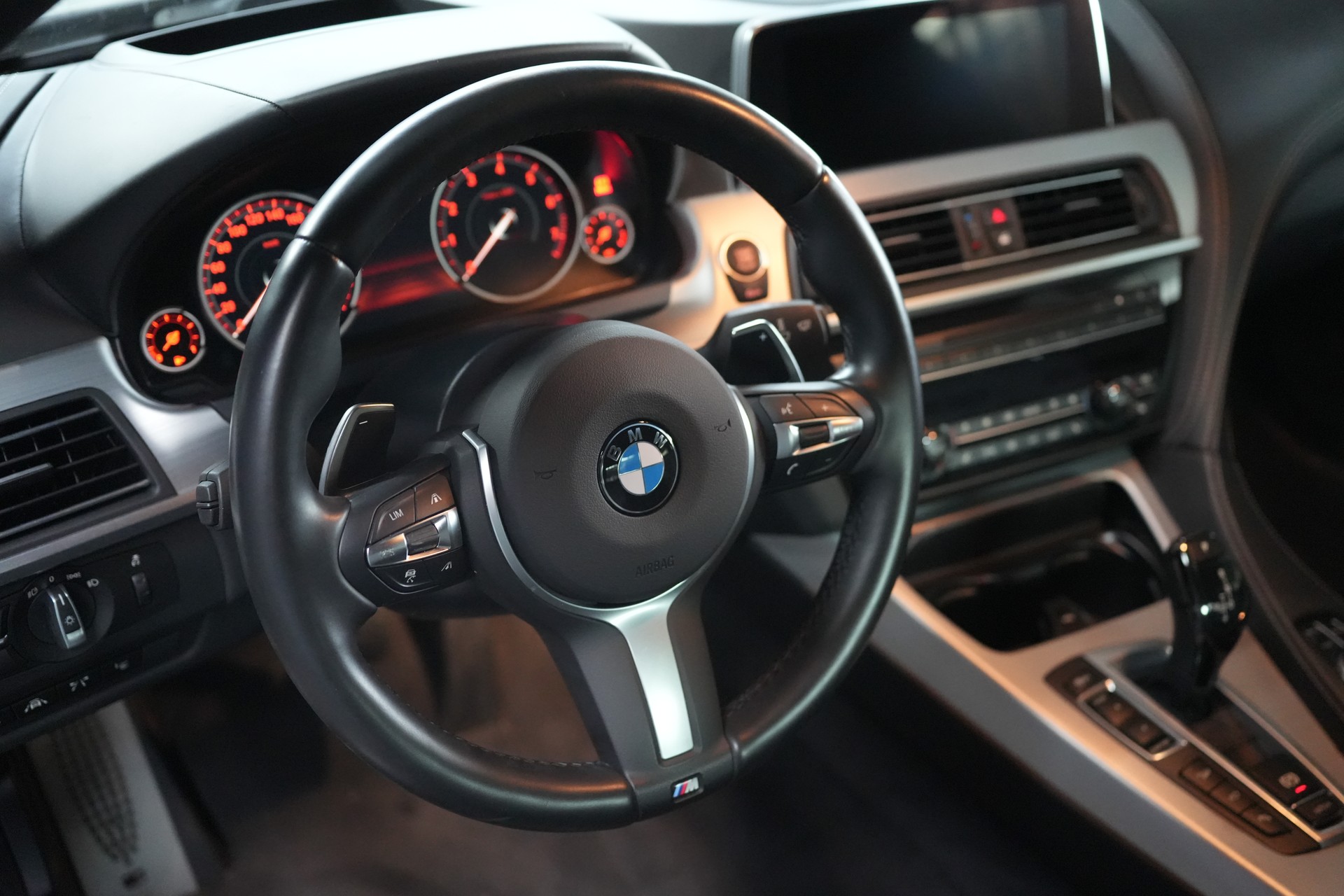 BMW 650i Coupé xDrive-image-7