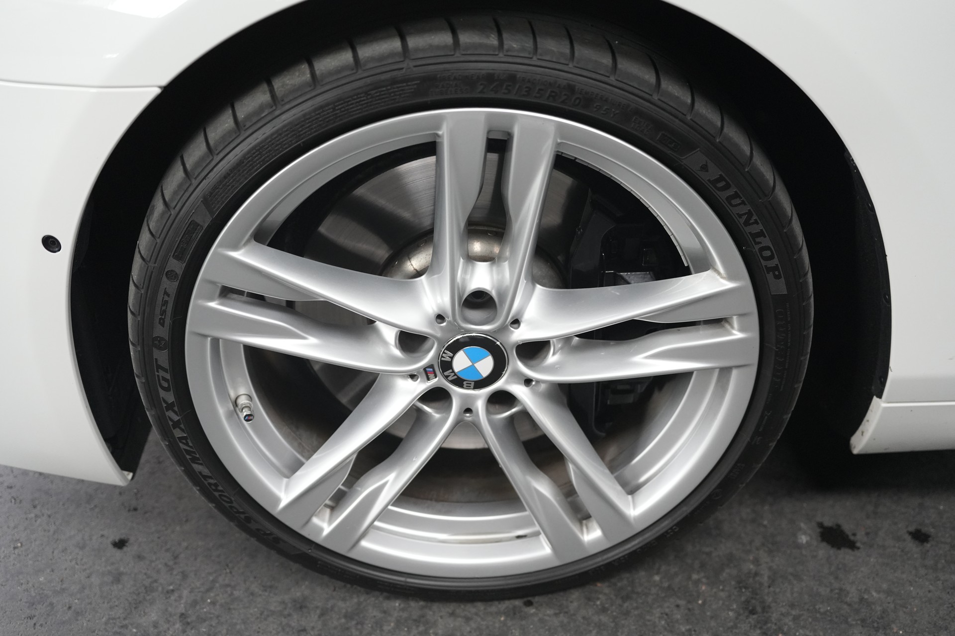 BMW 650i Coupé xDrive-image-6