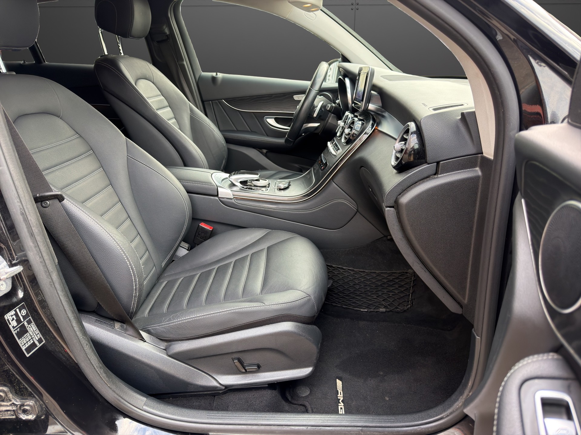 MERCEDES-BENZ GLC Coupé 250 d AMG Line 4Matic 9G-Tronic-image-14