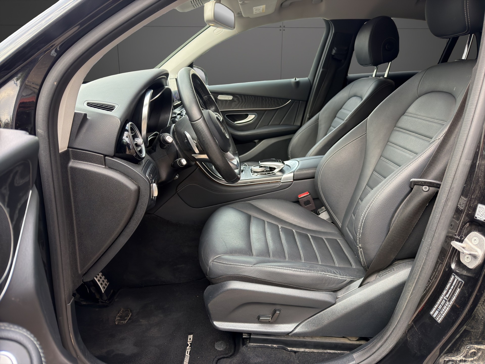 MERCEDES-BENZ GLC Coupé 250 d AMG Line 4Matic 9G-Tronic-image-11