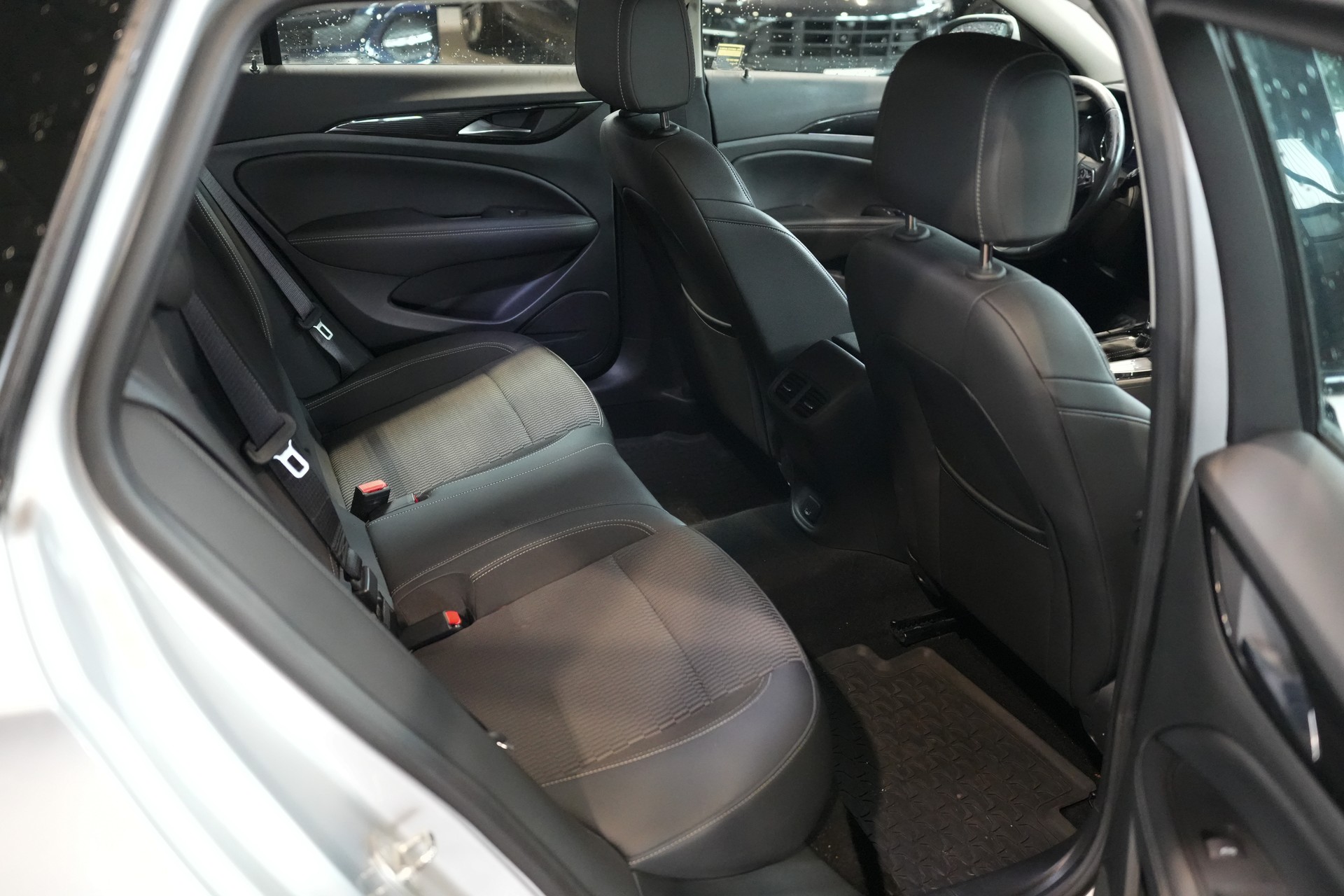 OPEL Insignia 2.0 BiDTI Sports Tourer Excellence 4WD A.-image-11