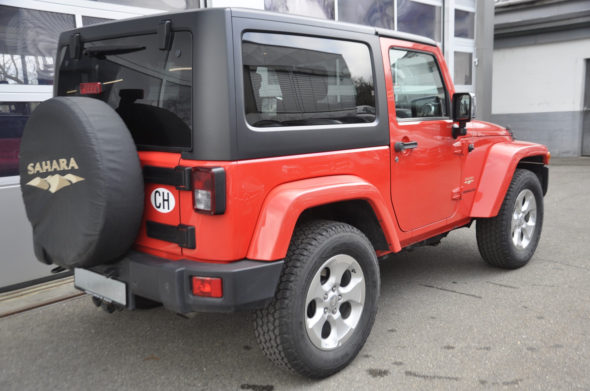 JEEP Wrangler 2.8 CRD Sahara Automatic hardtop-image-3