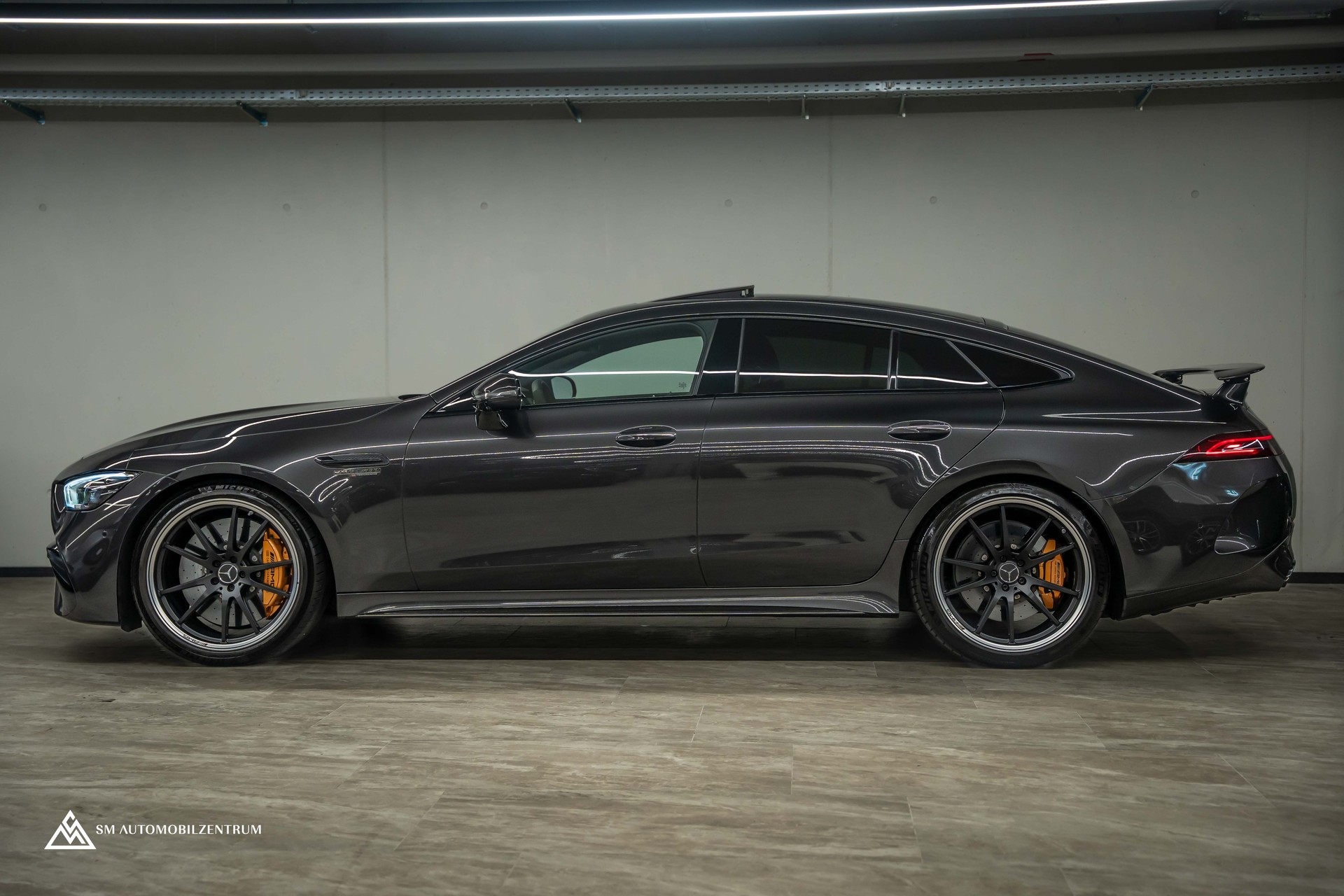 MERCEDES-BENZ AMG GT 63 S E Performance 4matic+ / Aero / Keramikbremsen / Carbon / Panorama-image-7