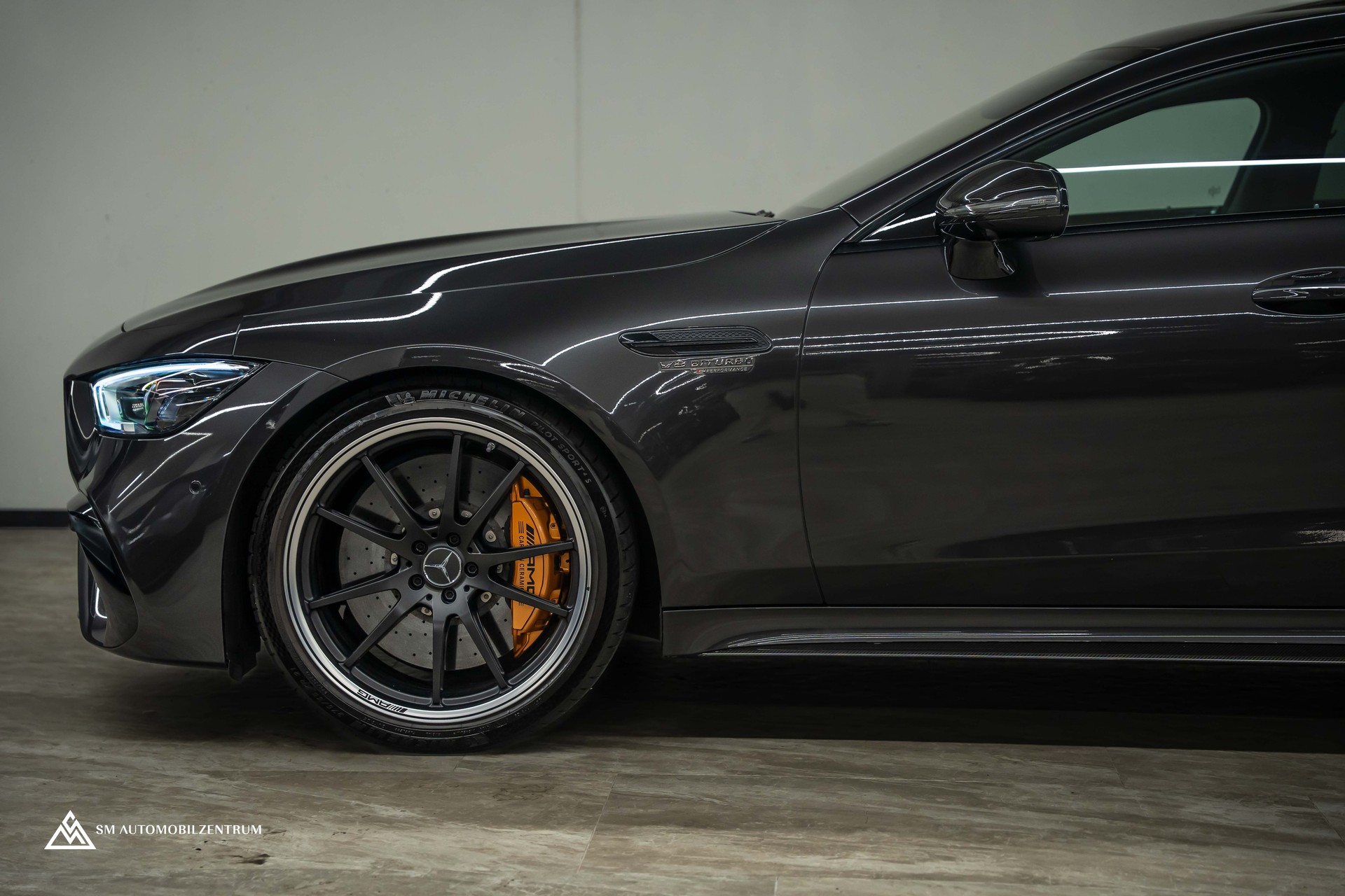 MERCEDES-BENZ AMG GT 63 S E Performance 4matic+ / Aero / Keramikbremsen / Carbon / Panorama-image-8