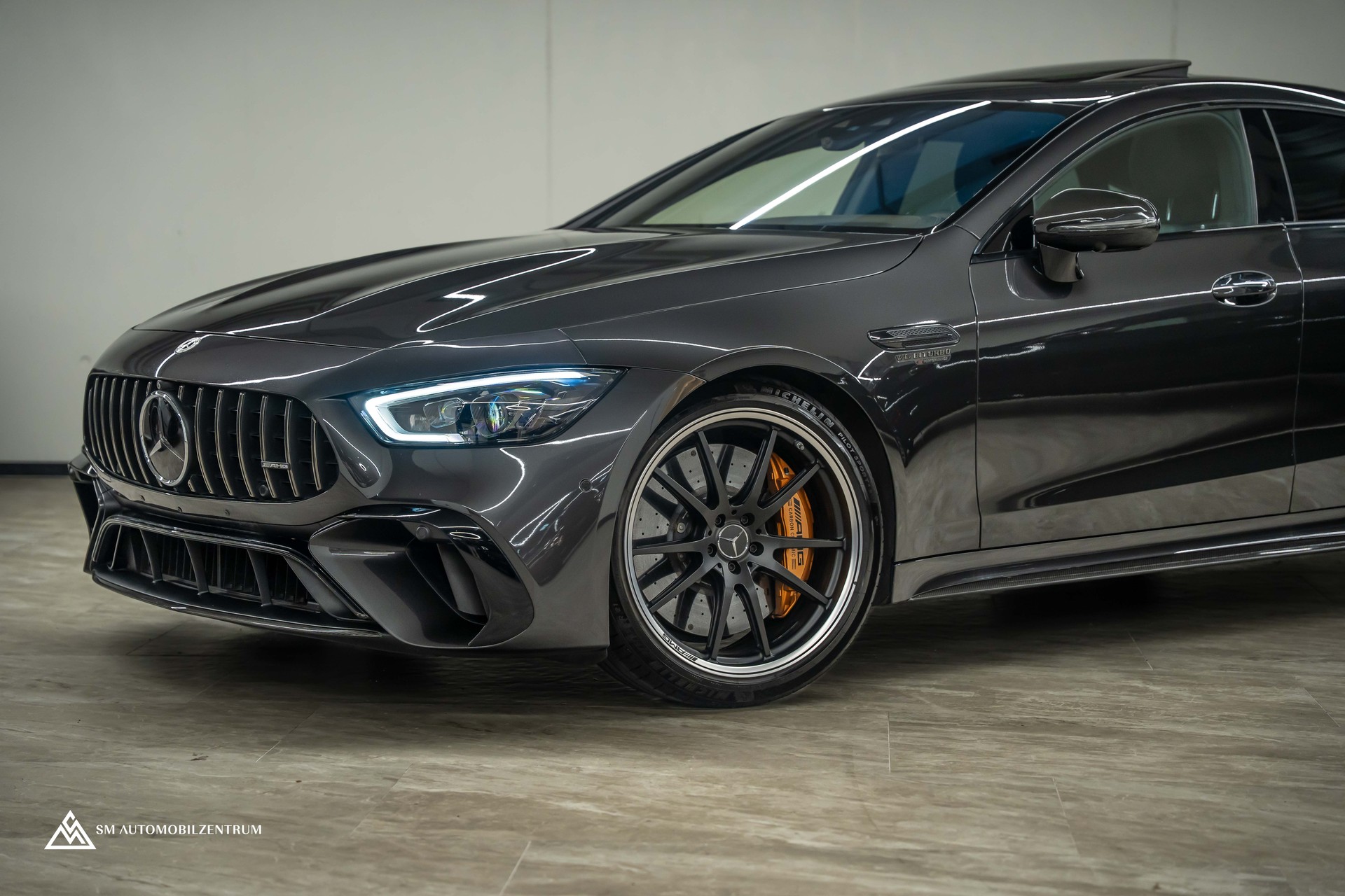 MERCEDES-BENZ AMG GT 63 S E Performance 4matic+ / Aero / Keramikbremsen / Carbon / Panorama-showroom-element-1