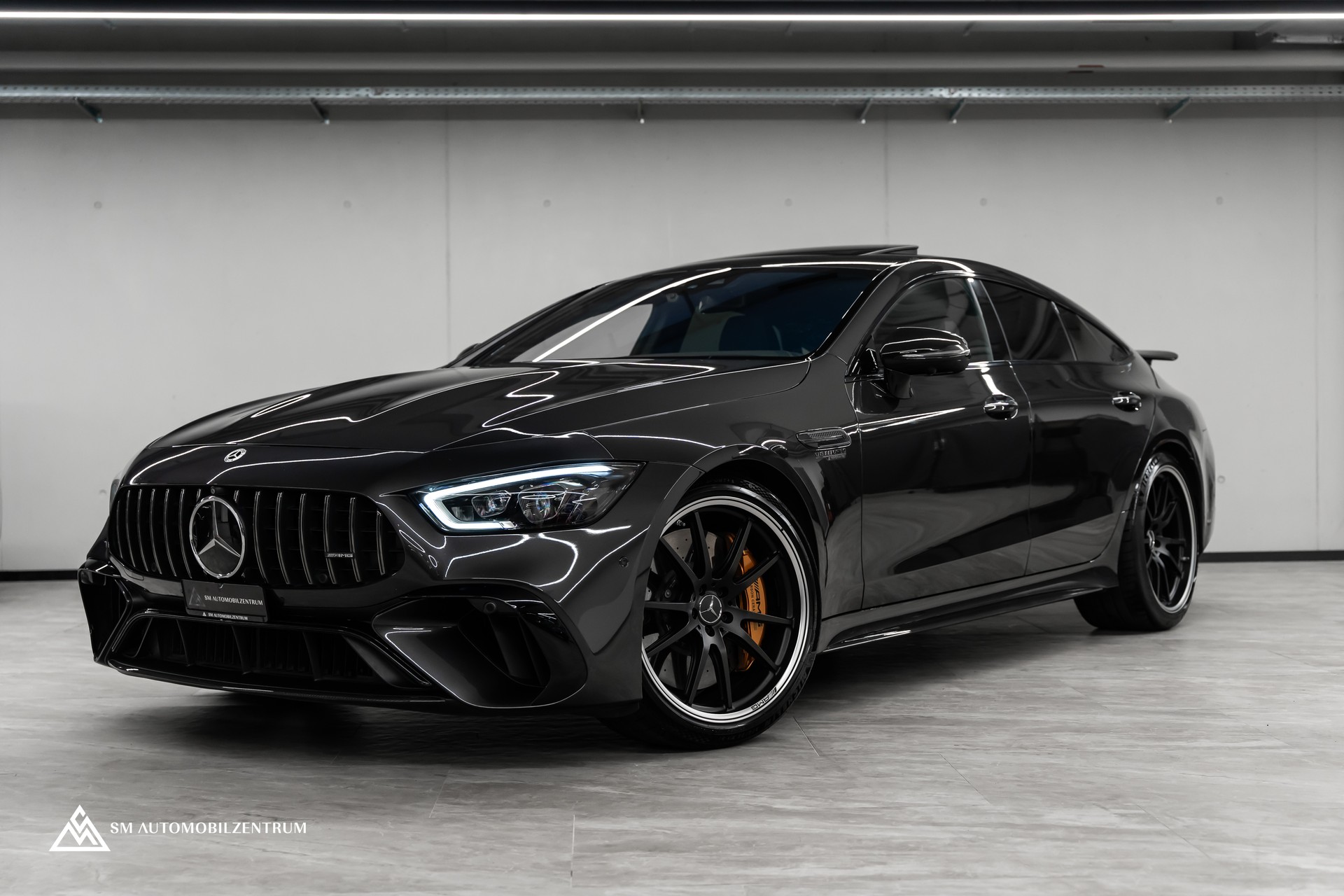MERCEDES-BENZ AMG GT 63 S E Performance 4matic+ / Aero / Keramikbremsen / Carbon / Panorama