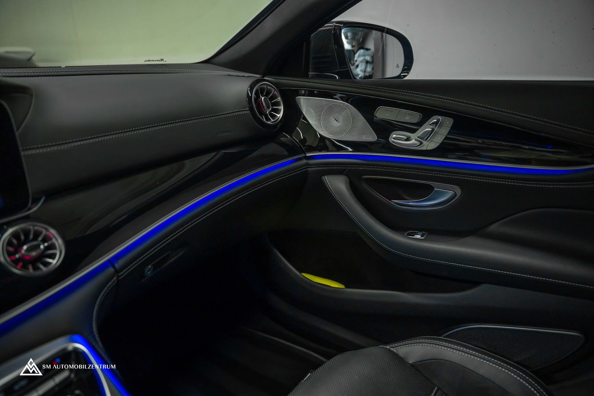 MERCEDES-BENZ AMG GT 63 S E Performance 4matic+ / Aero / Keramikbremsen / Carbon / Panorama-image-28