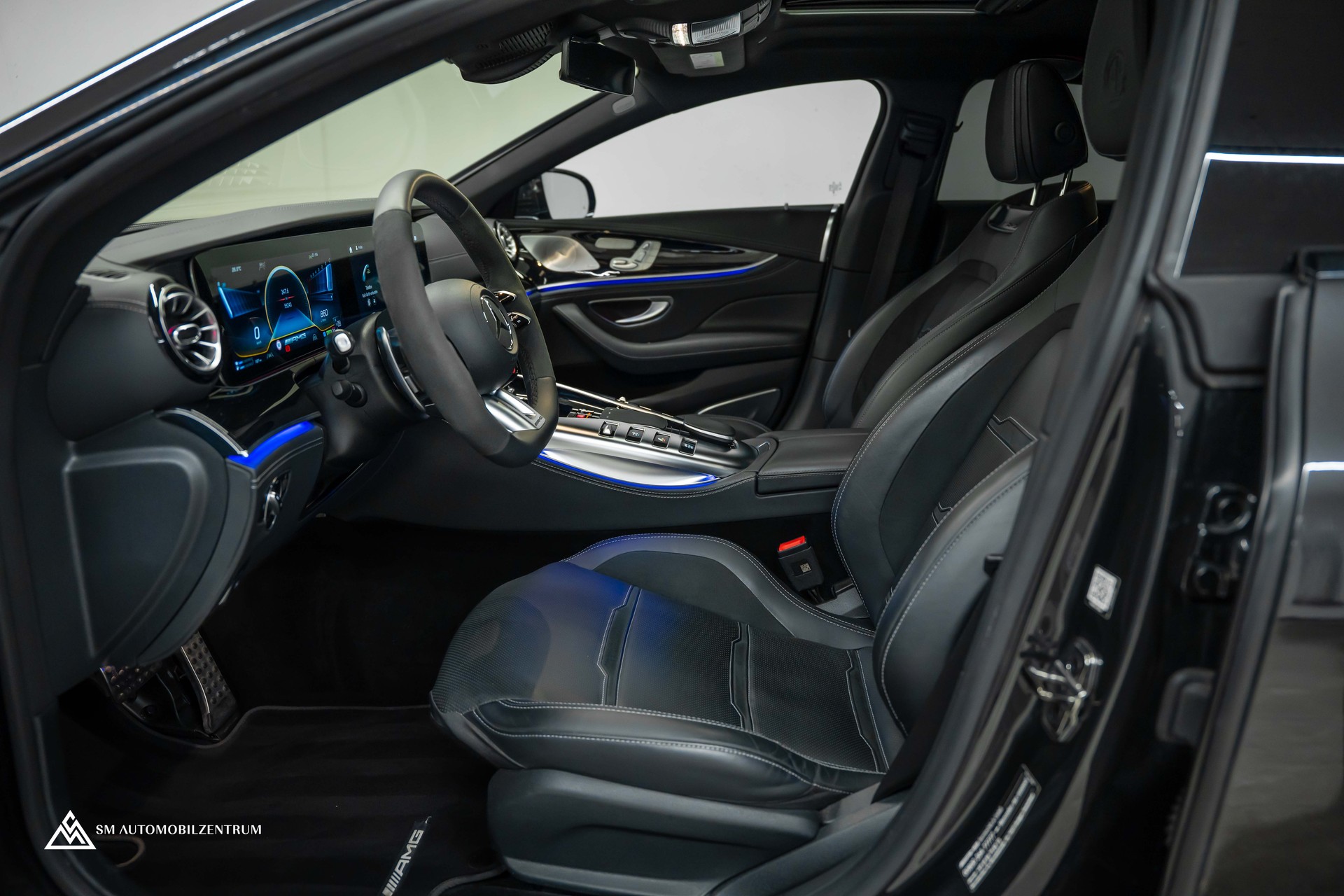 MERCEDES-BENZ AMG GT 63 S E Performance 4matic+ / Aero / Keramikbremsen / Carbon / Panorama-image-19