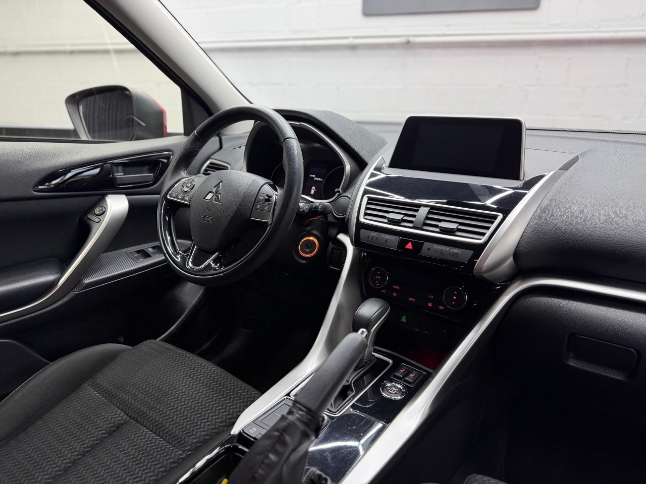 MITSUBISHI Eclipse Cross 1.5 T-Mivec Value 4WD CVT-image-23