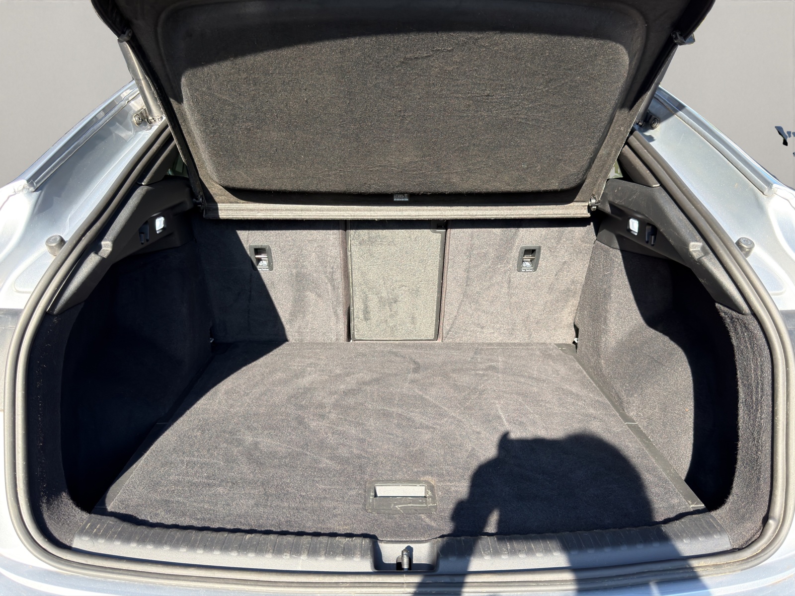 AUDI Q4 e-tron Sportback 50 quattro-image-12