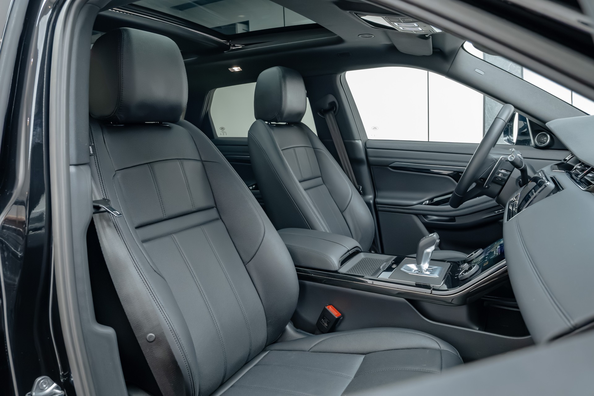 LAND ROVER Range Rover Evoque R-Dynamic P 200 SE Black Editon-image-9