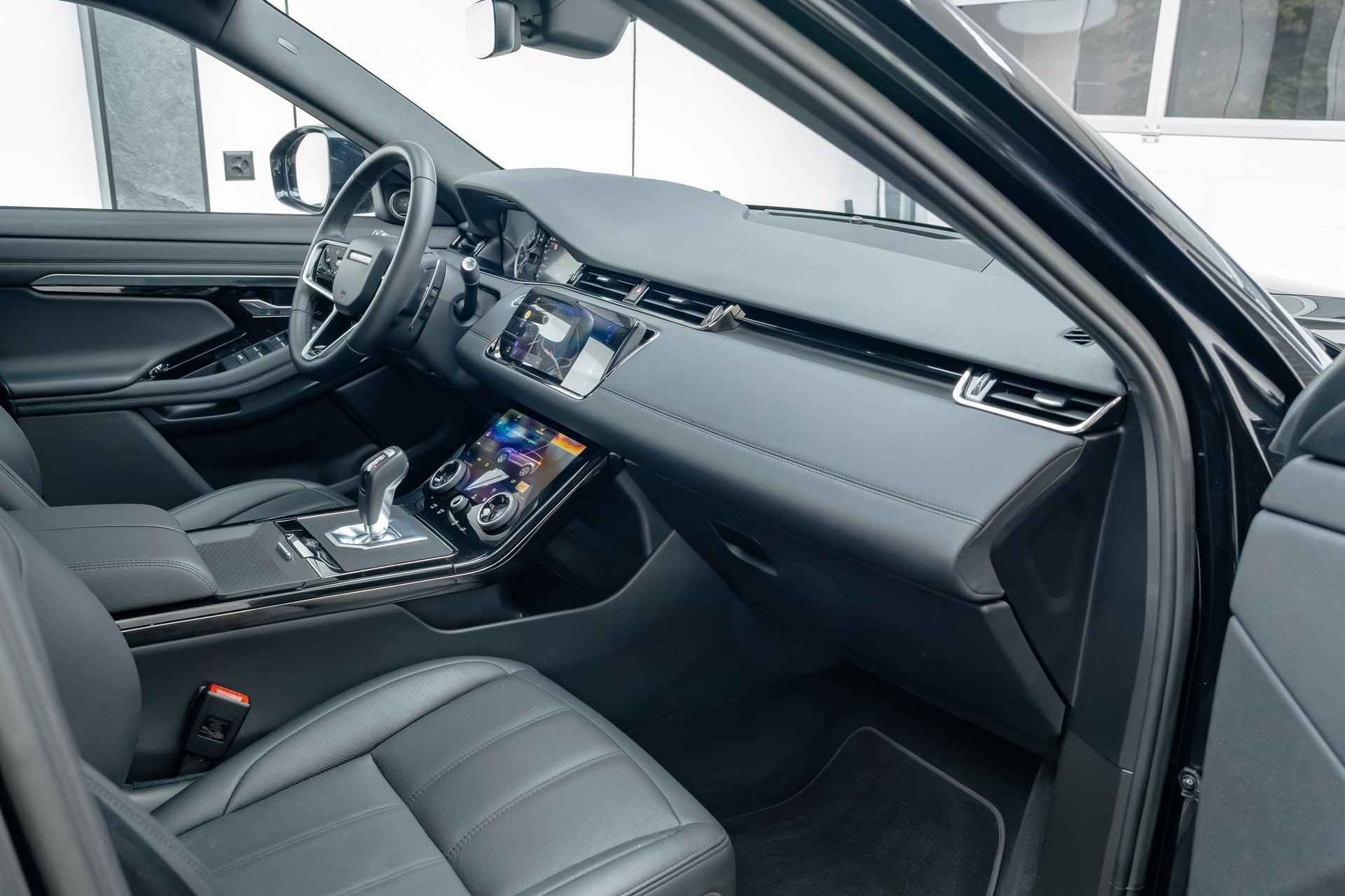 LAND ROVER Range Rover Evoque R-Dynamic P 200 SE Black Editon-image-8