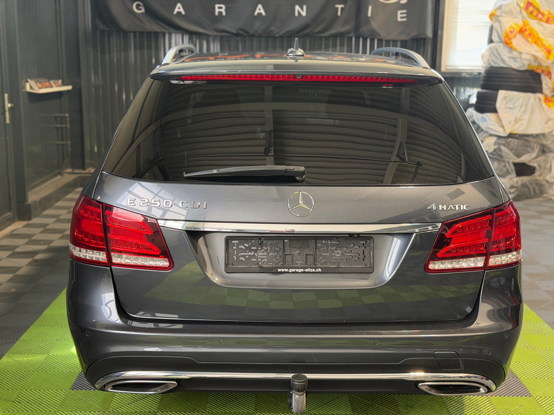 MERCEDES-BENZ E 250 CDI Avantgarde 4Matic 7G-Tronic-image-5