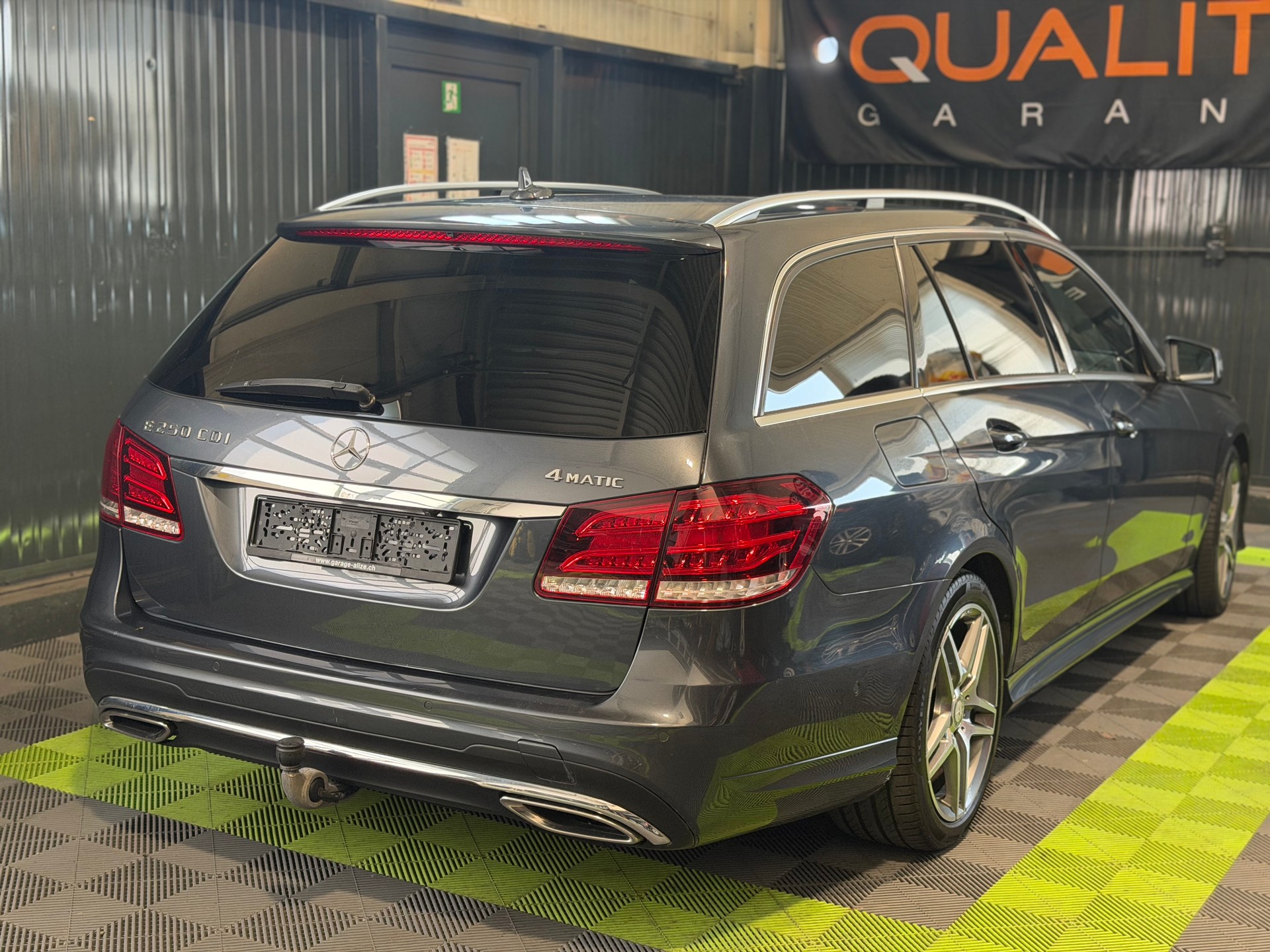 MERCEDES-BENZ E 250 CDI Avantgarde 4Matic 7G-Tronic-image-4