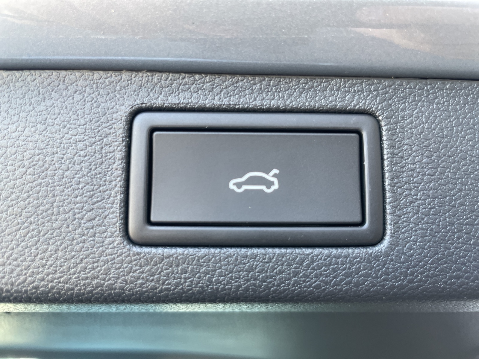 SKODA Kamiq 1.5 TSI Dynamic DSG-image-17