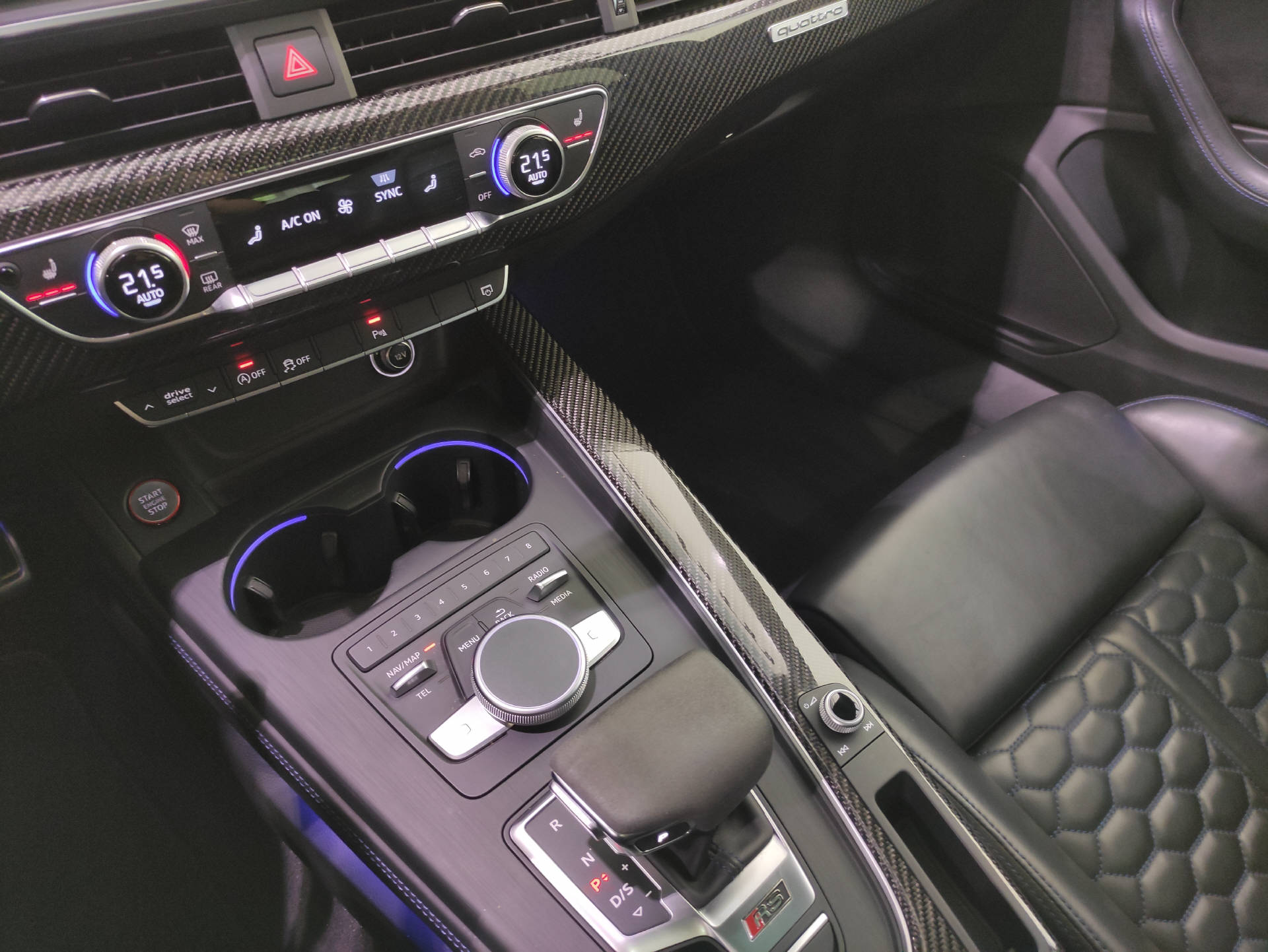 AUDI RS4 Avant 2.9 V6 TFSI quattro T-Tronic-image-12
