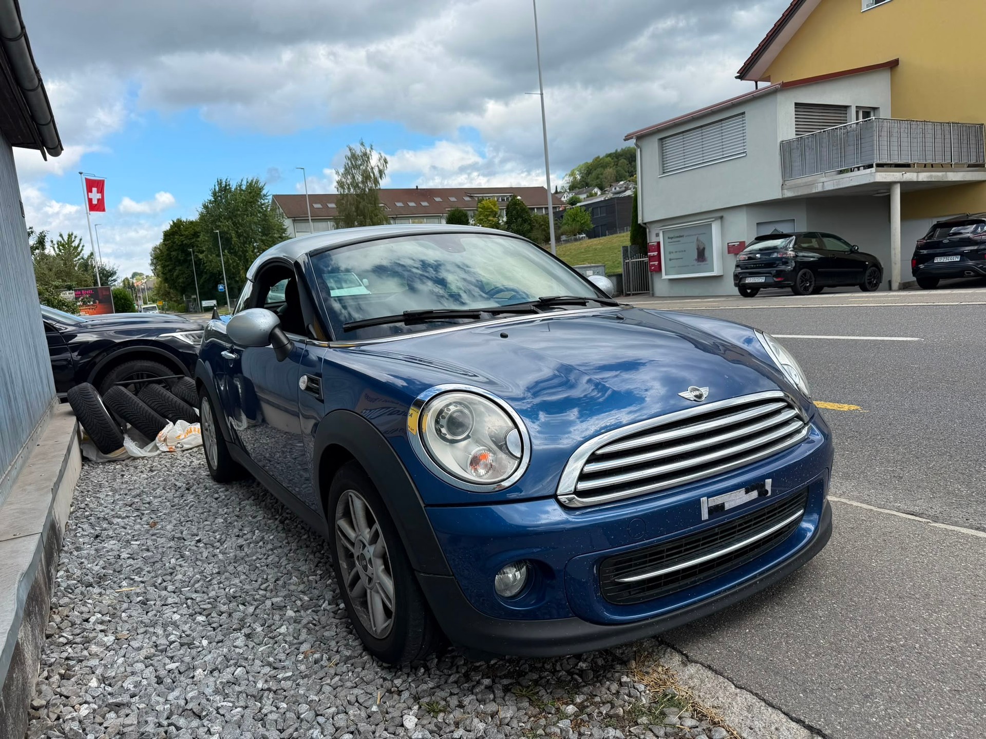 MINI Cooper Coupé Steptronic-image-2