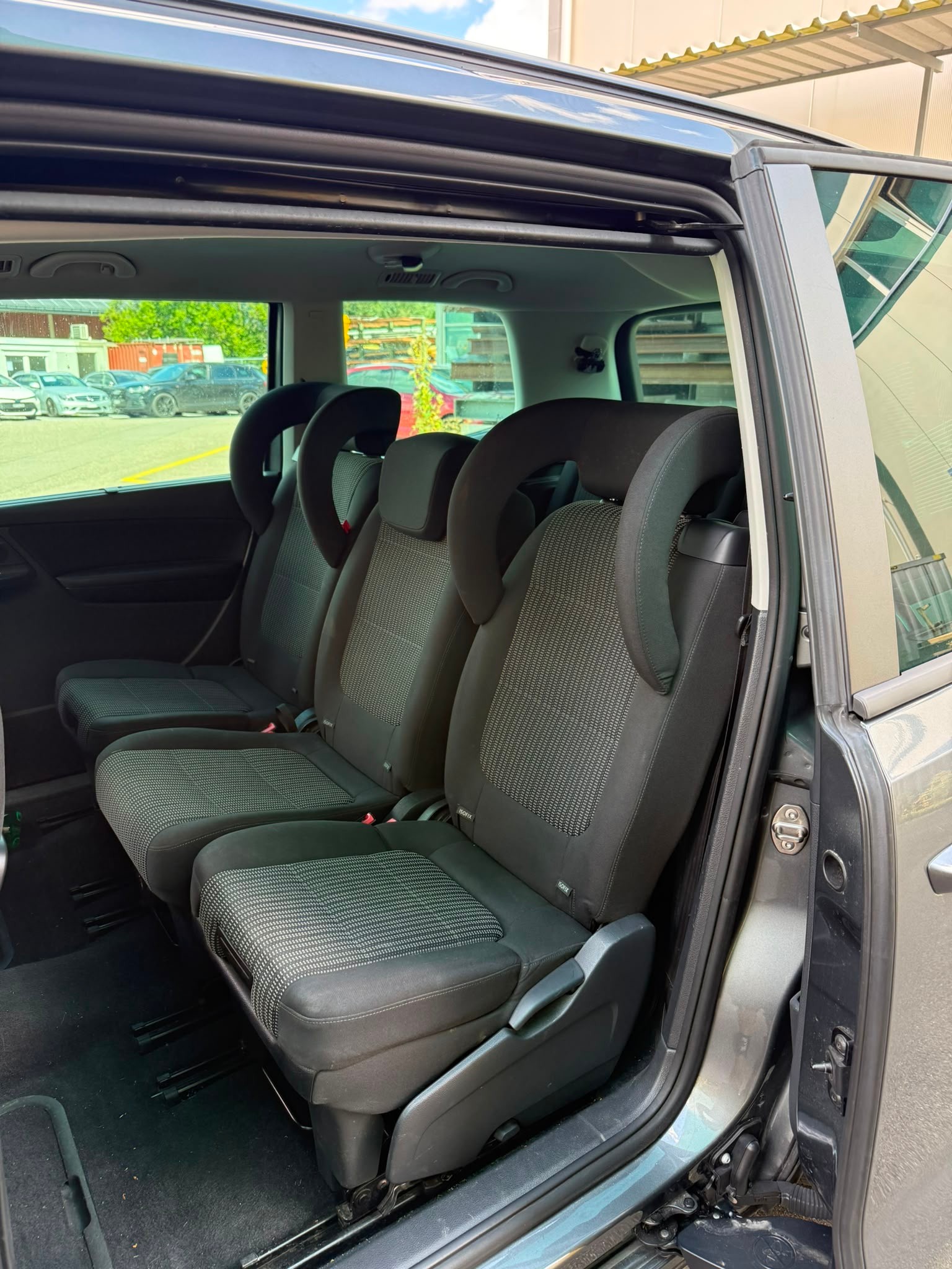 SEAT Alhambra 2.0 TDI Style DSG-image-11