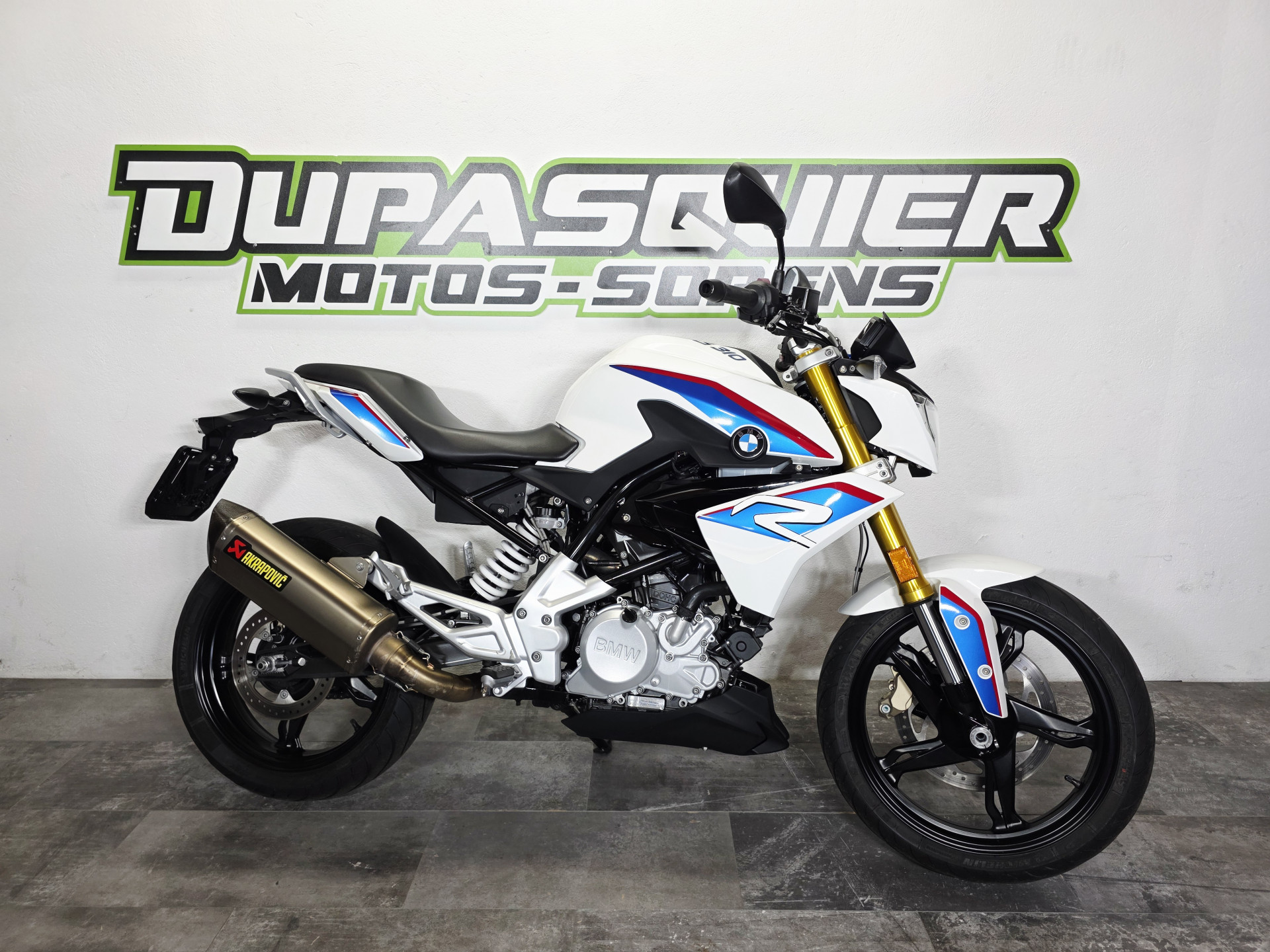 BMW G 310 R-showroom-element-1