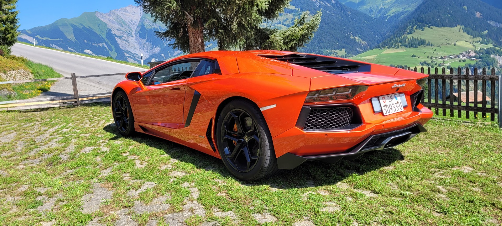 LAMBORGHINI Aventador LP700-4 Coupé E-Gear-image-6
