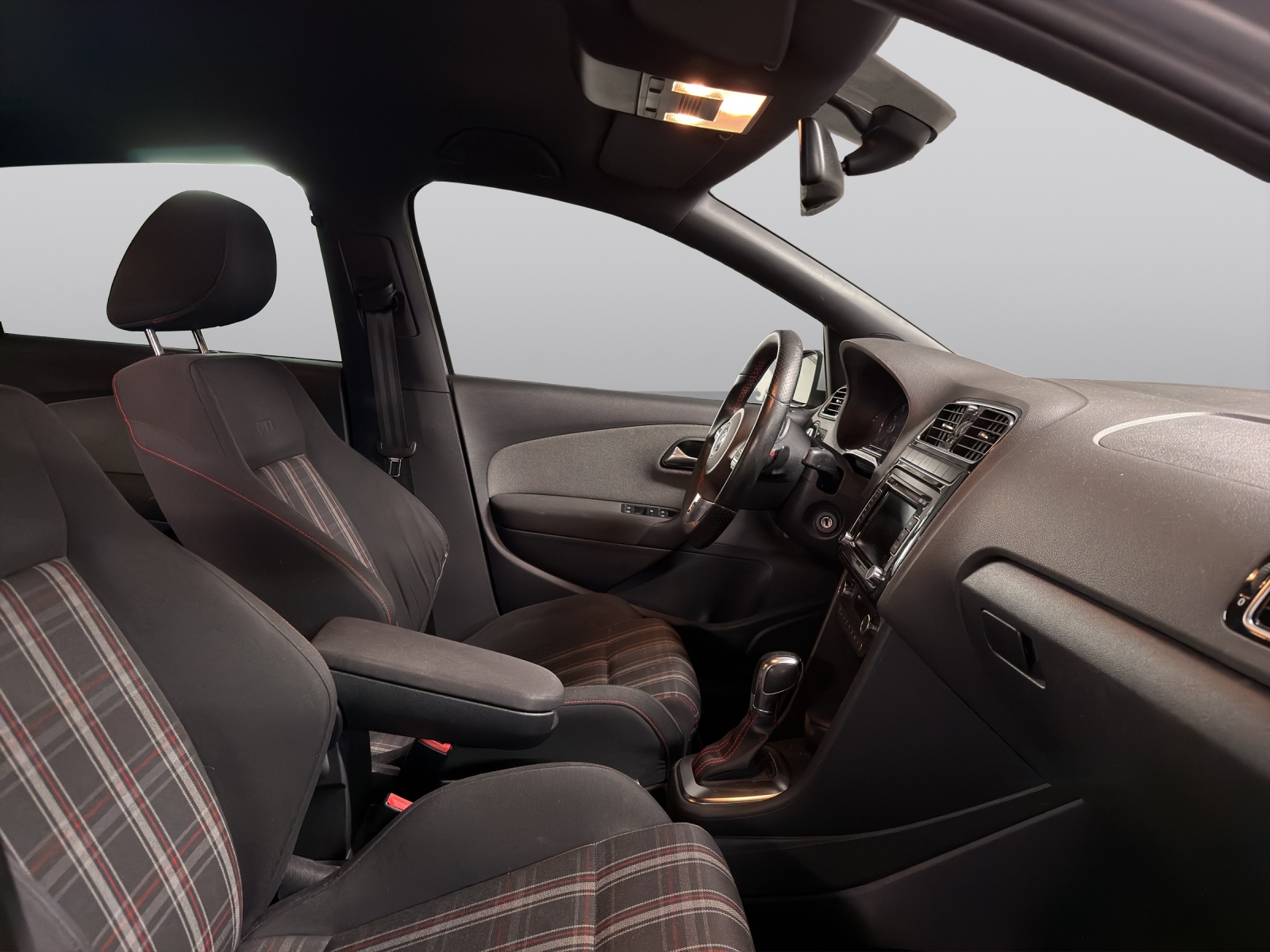 VW Polo 1.4 TSI GTI DSG-image-1